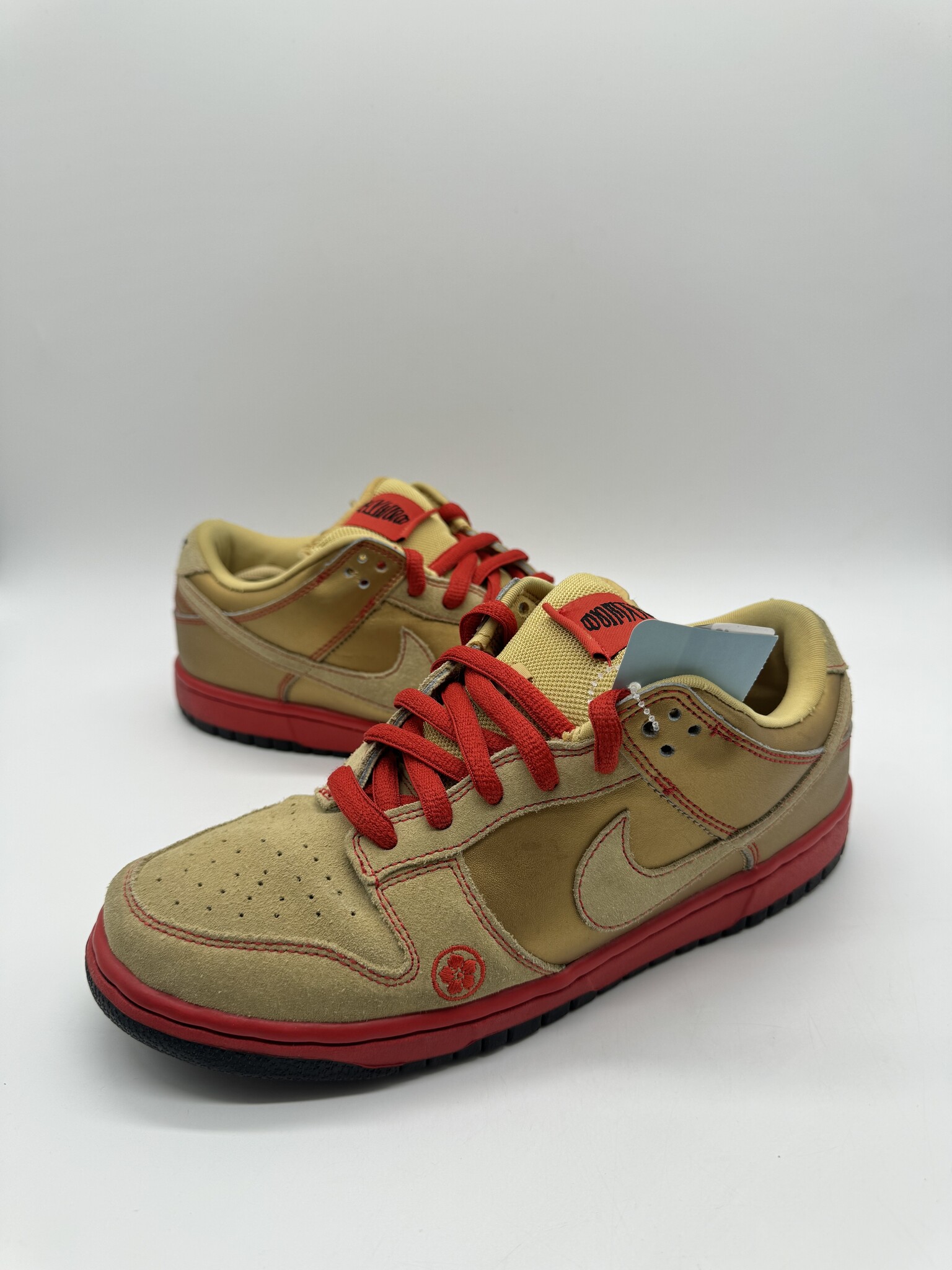 Nike SB Dunk Low Money Cat Diverse Sole