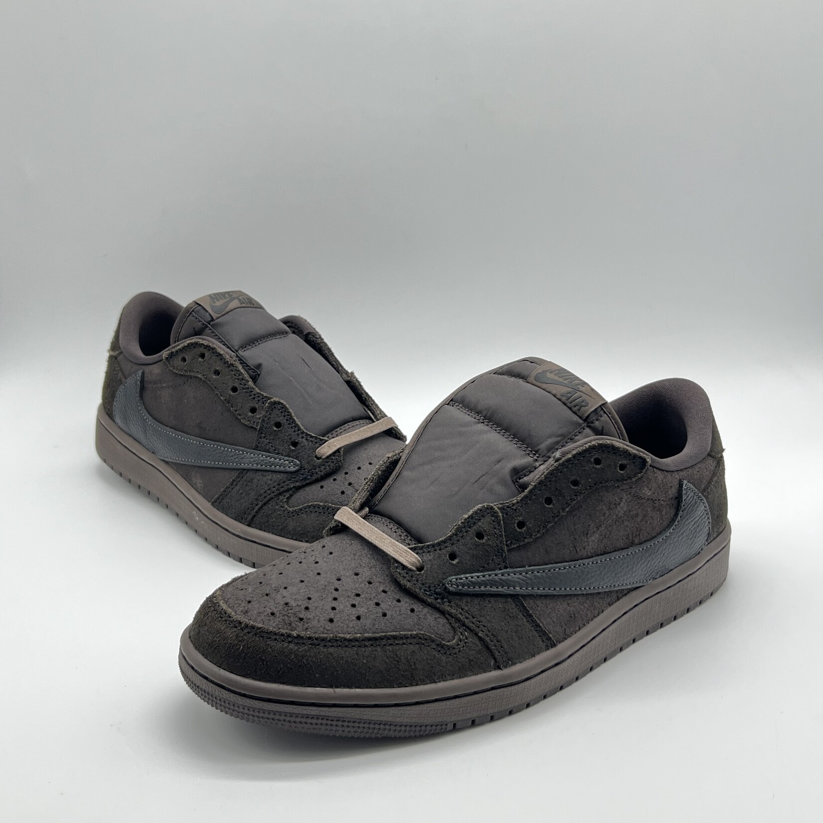 Jordan 1 Retro Low OG SP Travis Scott Velvet Brown