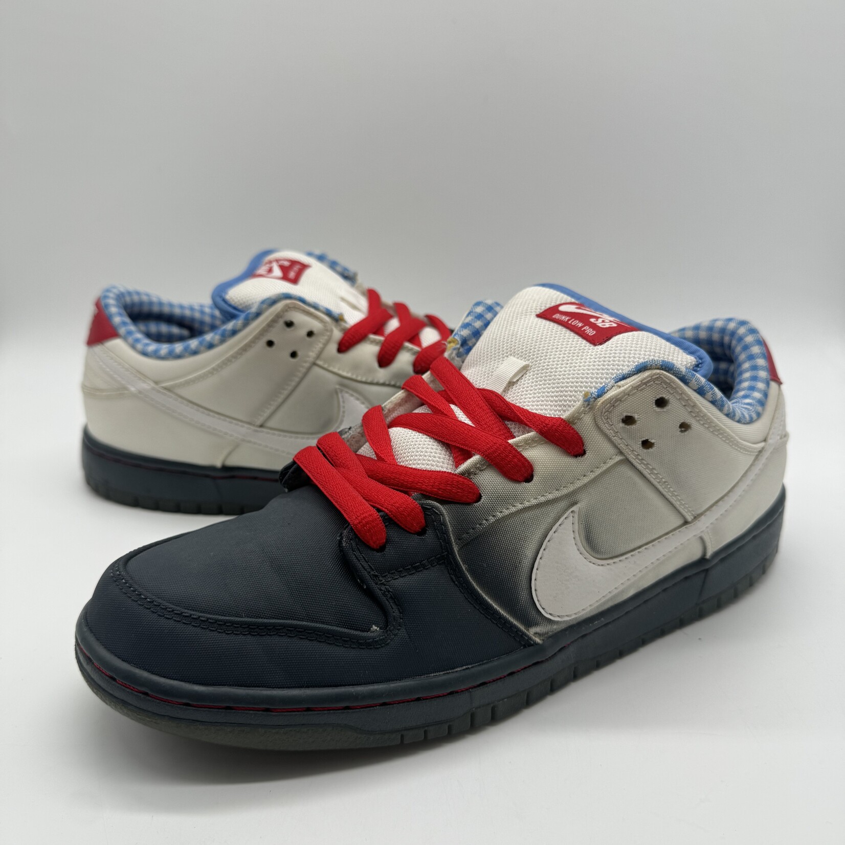Dorothy nike sb dunk lows online
