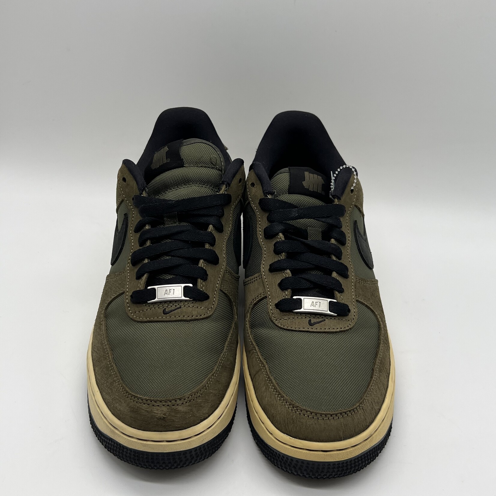 Nike Air Force 1 Low SP Undefeated Ballistic Dunk vs. AF1