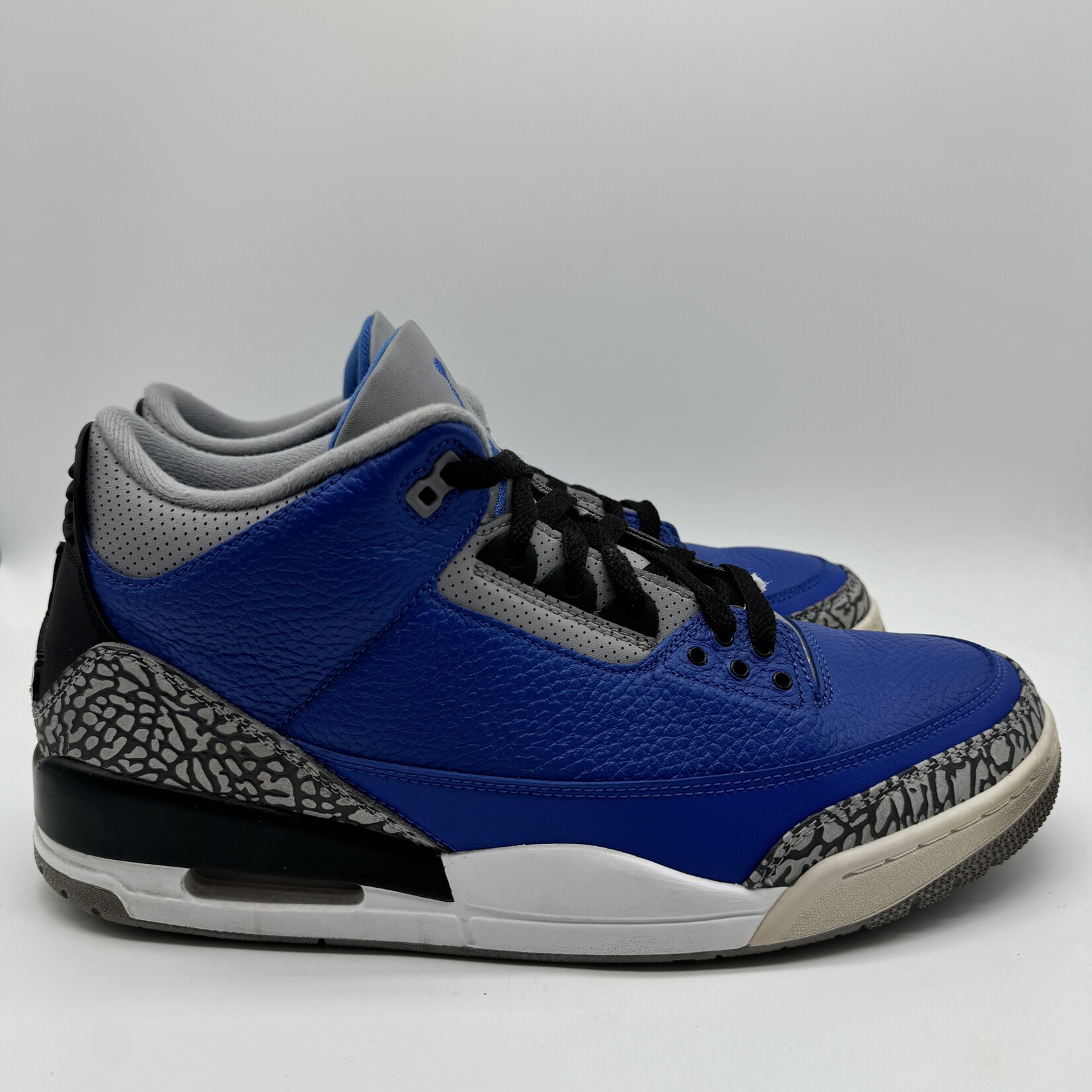 Jordan 3 Retro Varsity Royal Cement