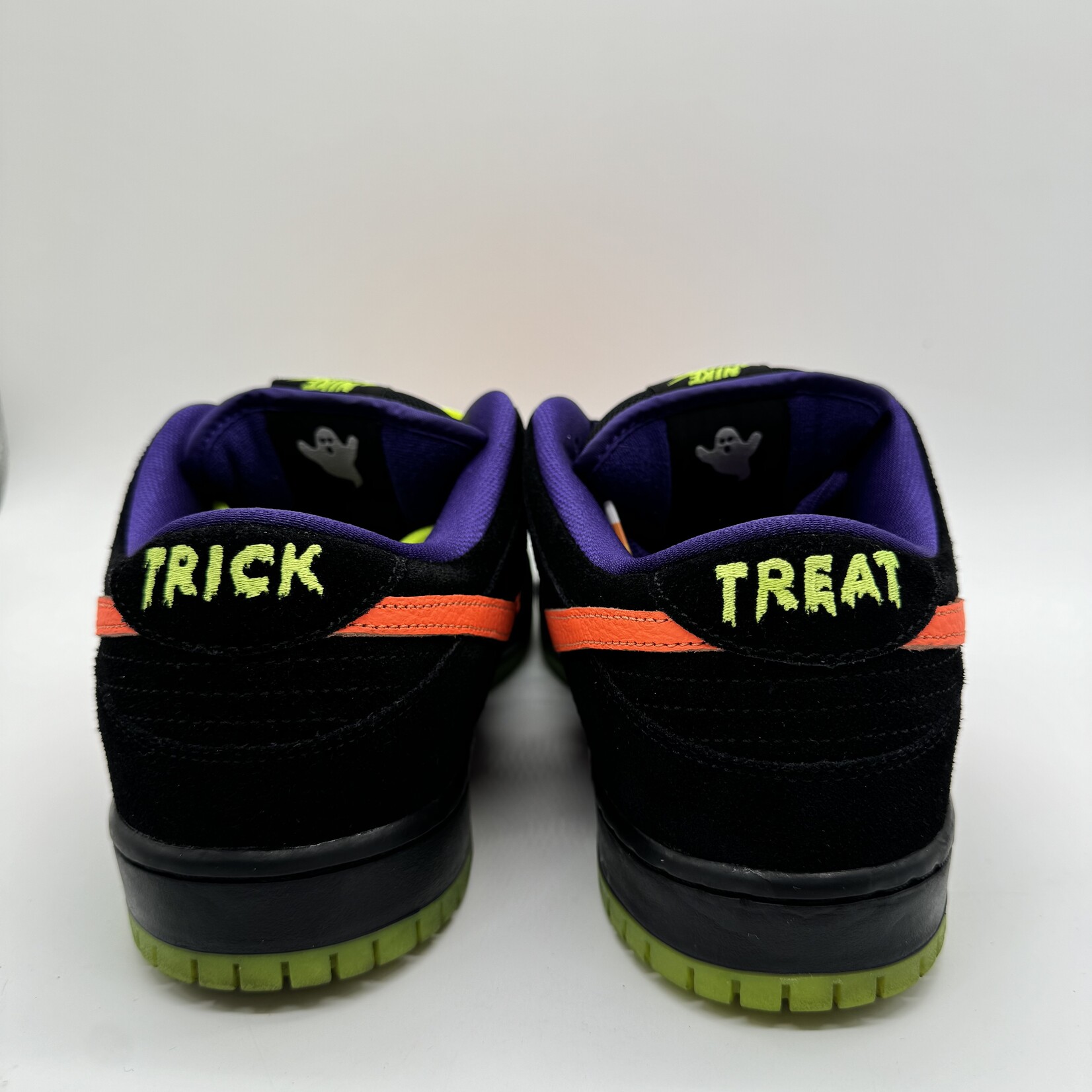 Nike SB Dunk Low Night of Mischief Halloween
