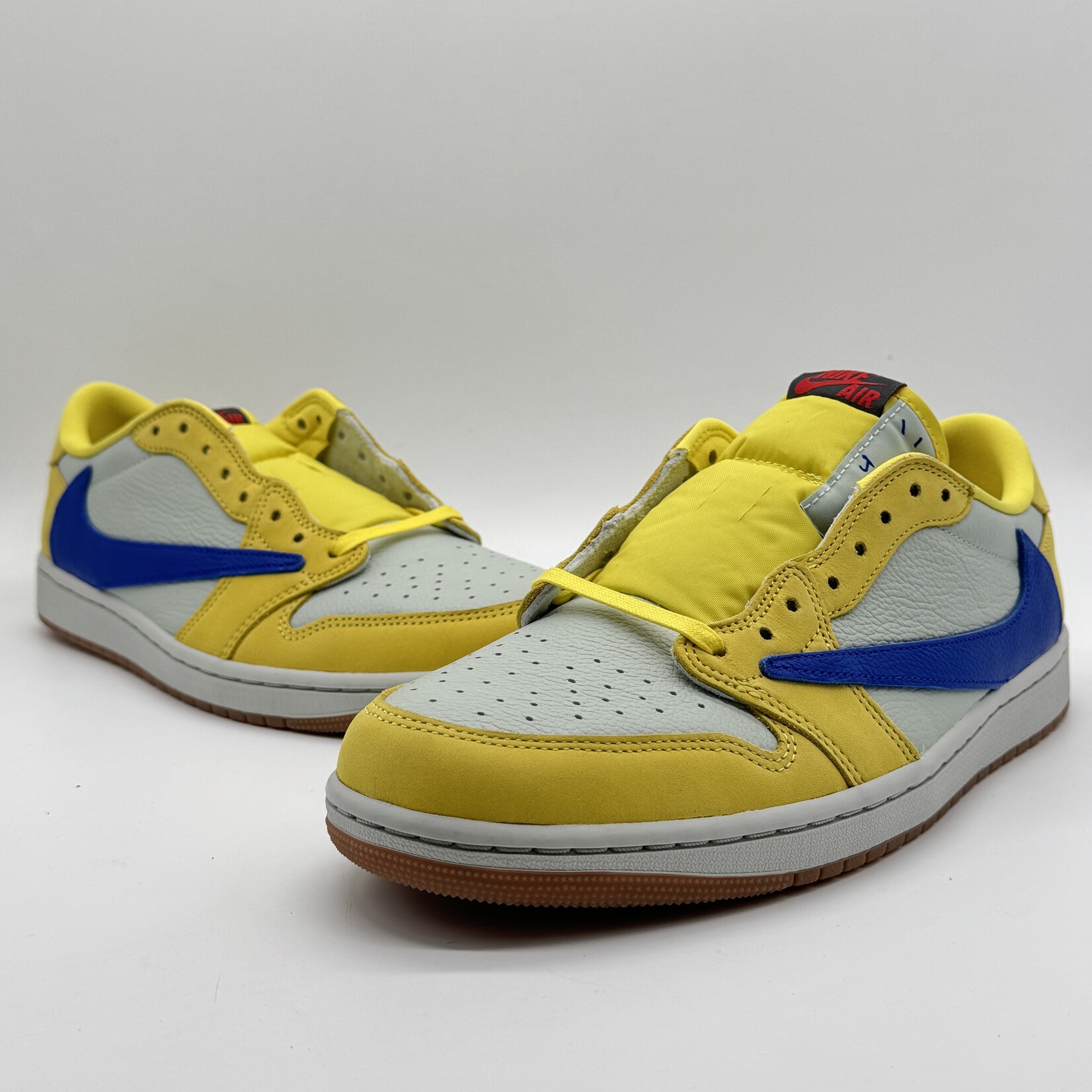 Jordan 1 Retro Low OG SP Travis Scott Canary (Women's)