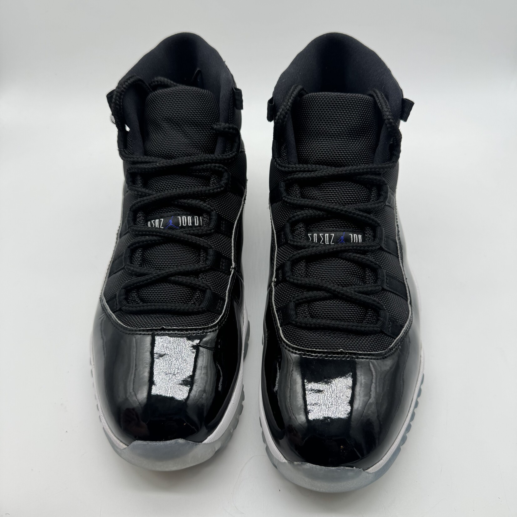 Jordan 11 Retro Space Jam (2016)