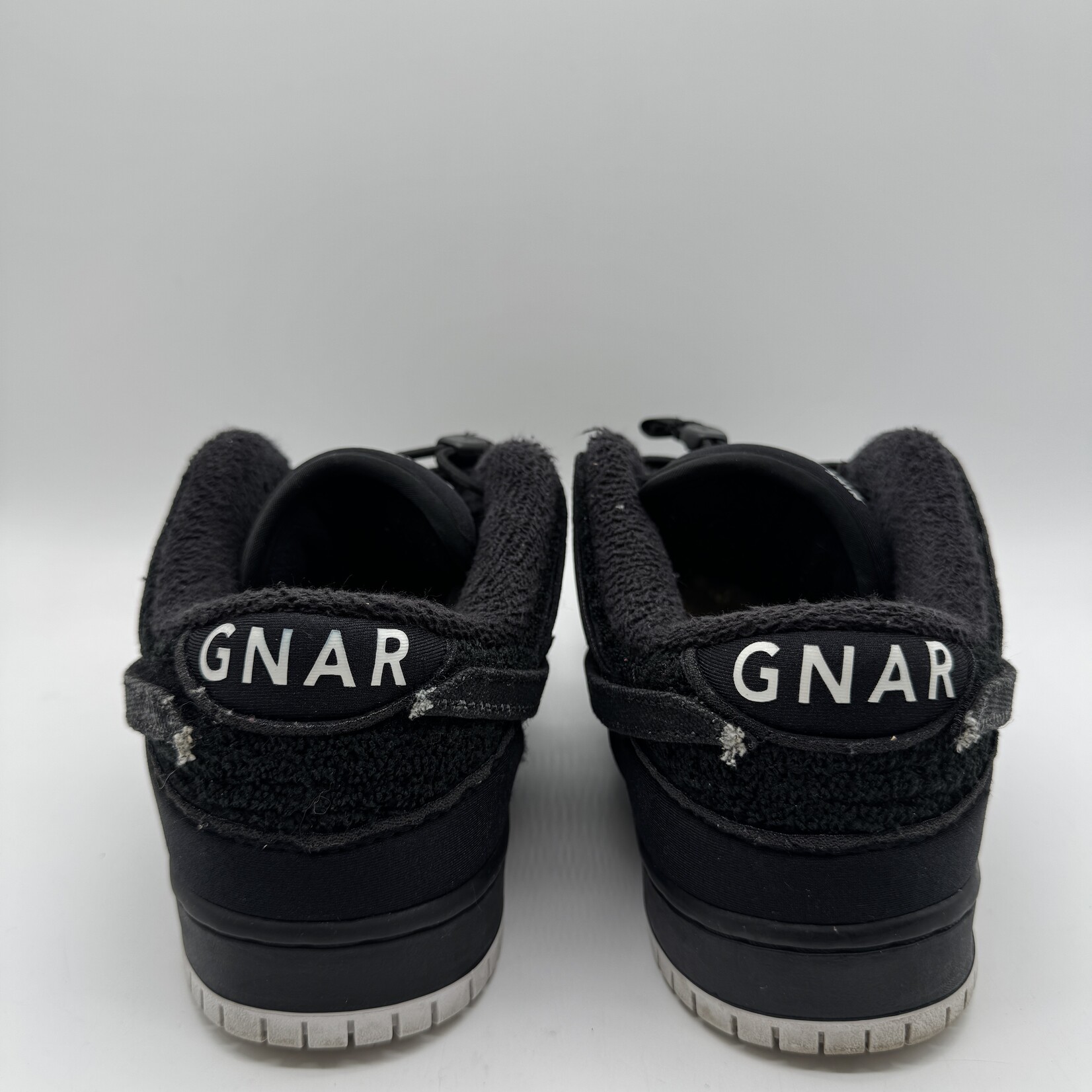 Nike SB Dunk Low Gnarhunters