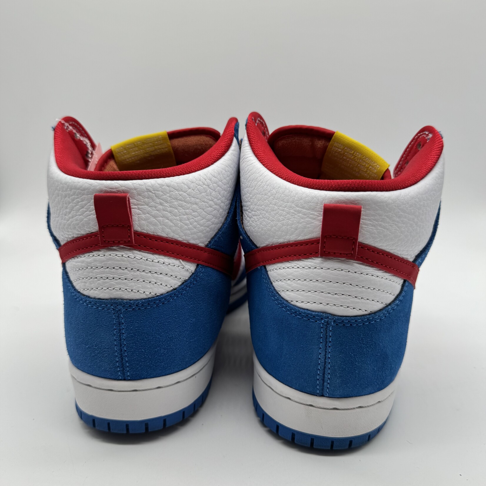 Nike SB Dunk High Doraemon
