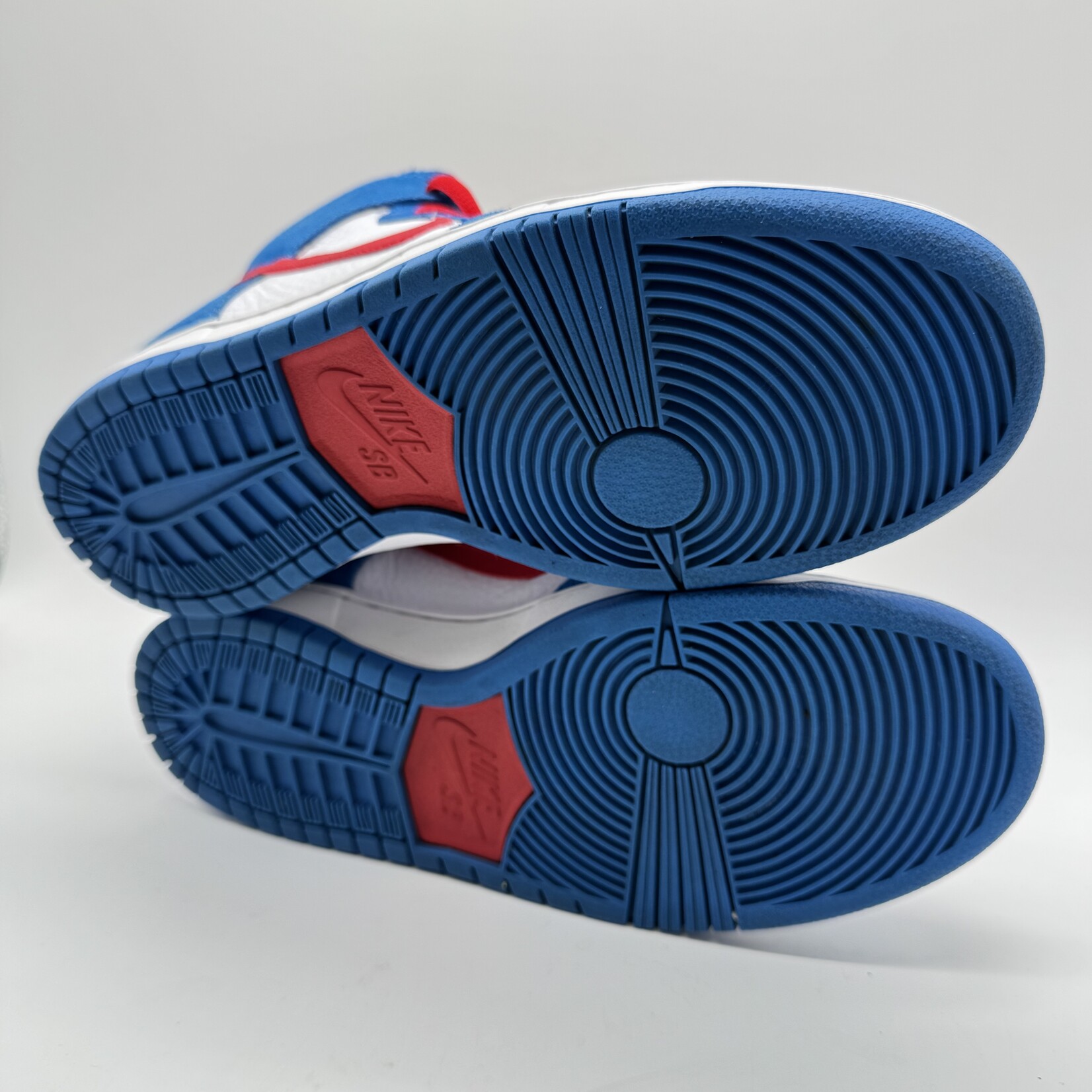 Nike SB Dunk High Doraemon