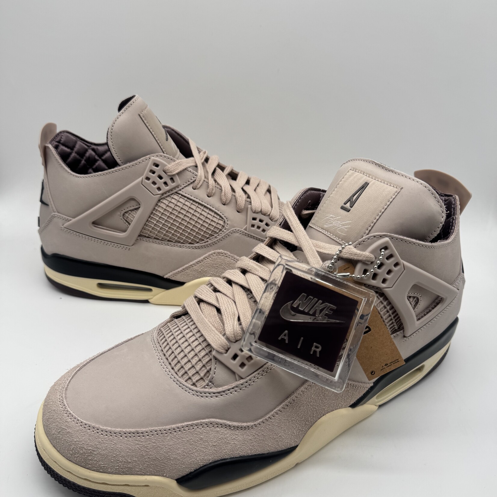 Jordan 4 Retro OG SP A Ma Maniére While You Were Sleeping