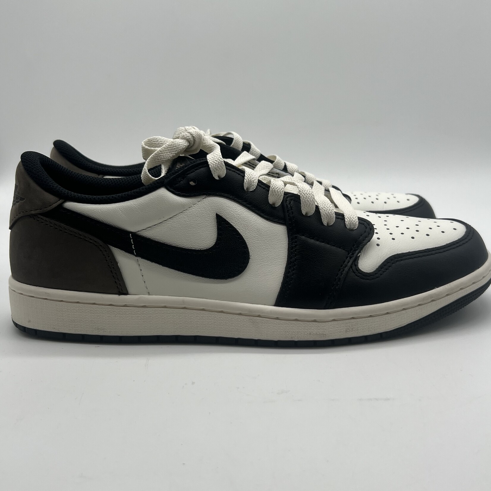 Jordan 1 Retro Low OG Mocha