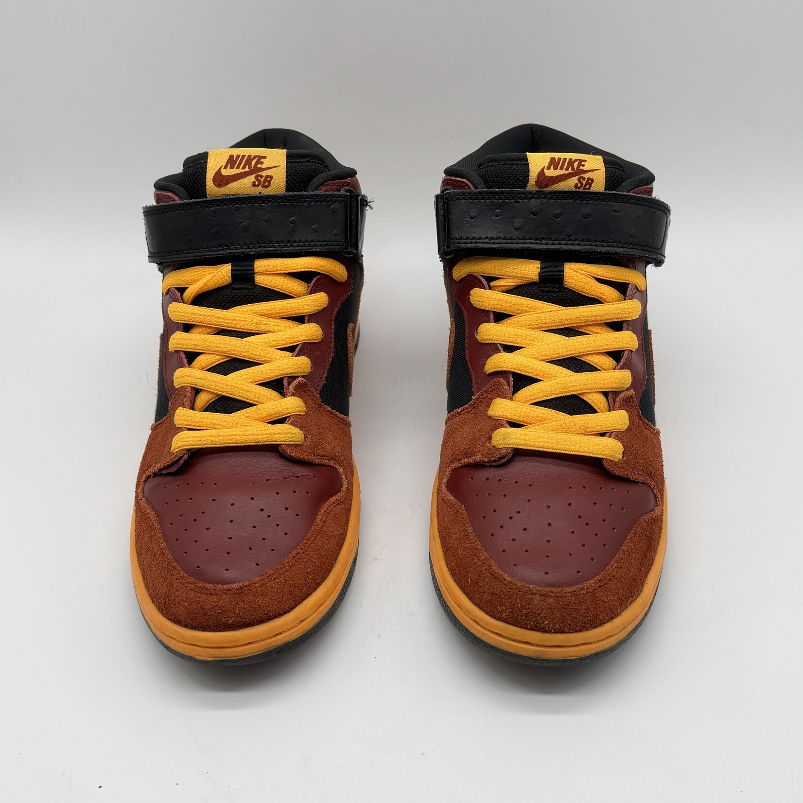 Nike SB Dunk Mid Ostrich Team Red