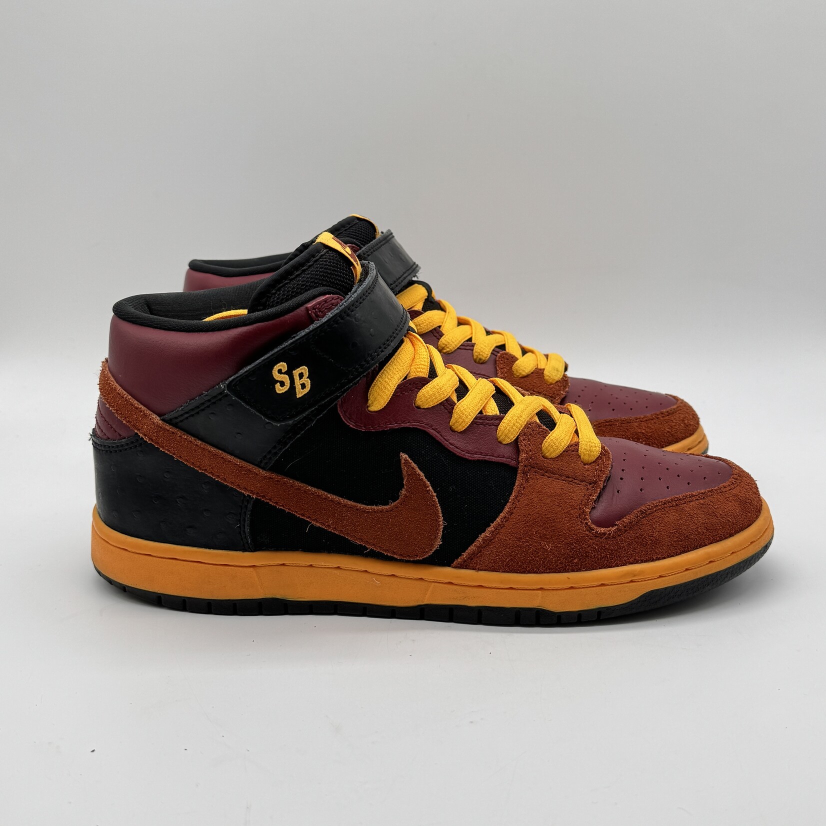 Nike SB Dunk Mid Ostrich Team Red
