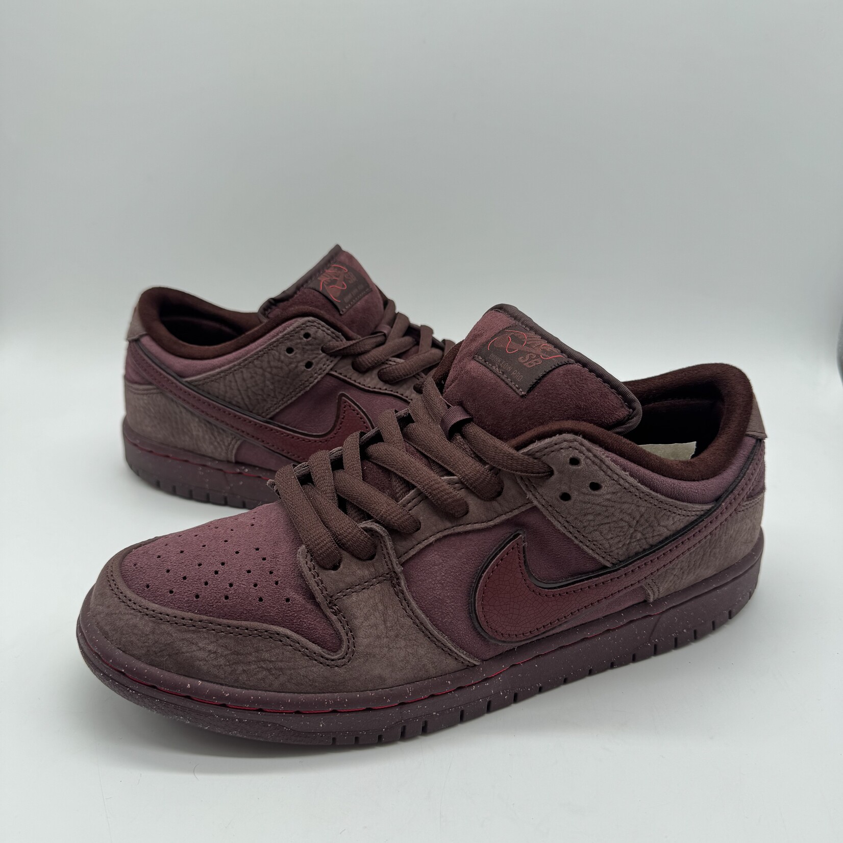 Nike SB Dunk Low City of Love Burgundy Crush