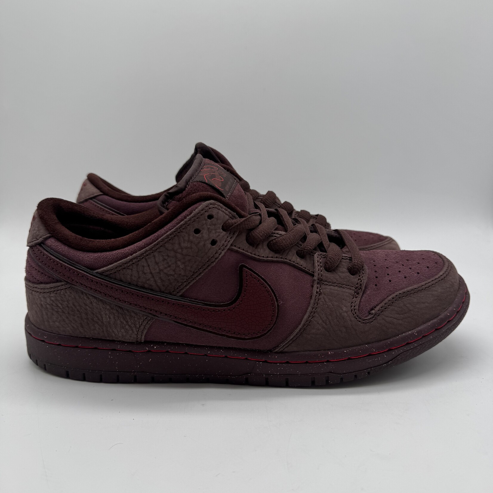 Nike SB Dunk Low City of Love Burgundy Crush