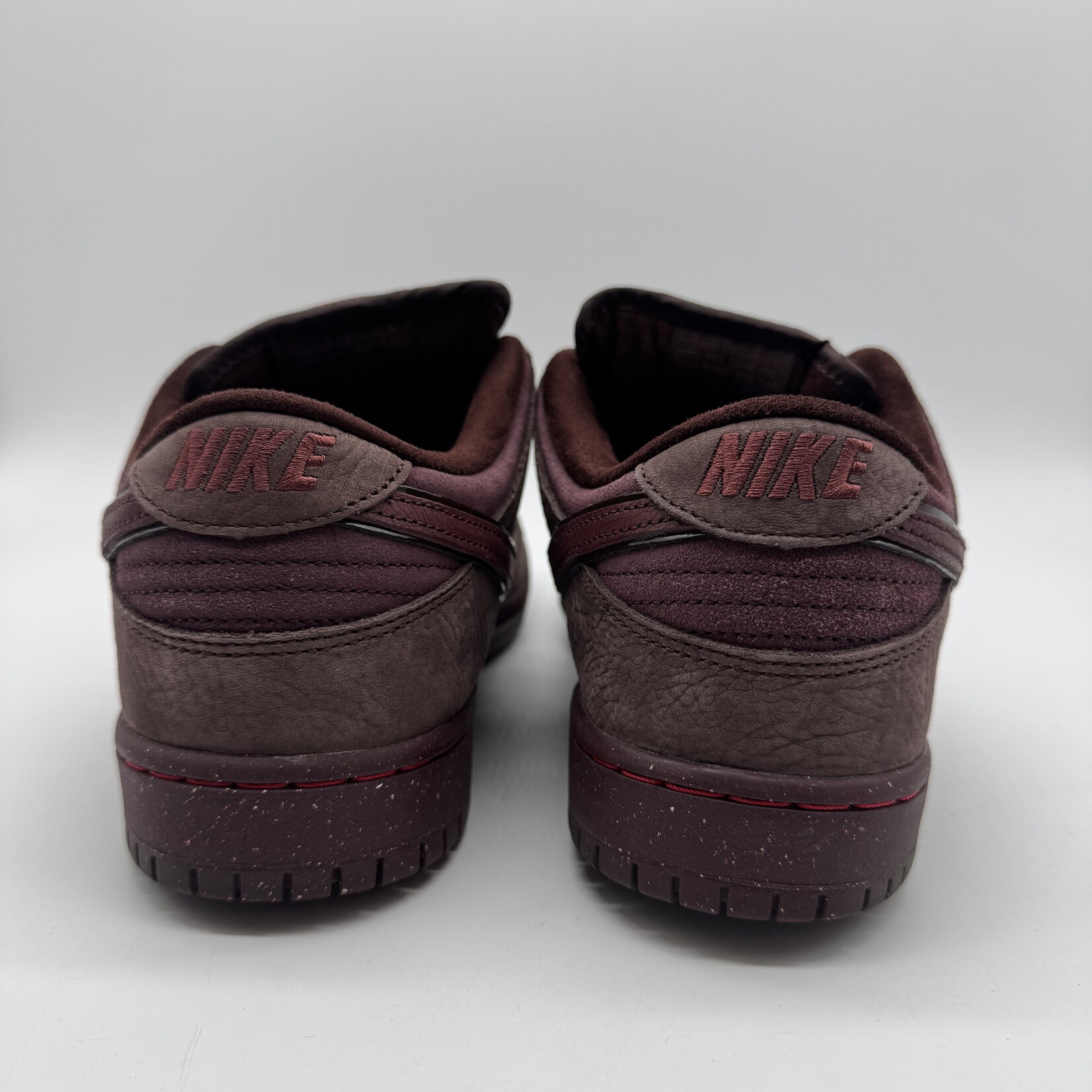 Nike SB Dunk Low City of Love Burgundy Crush