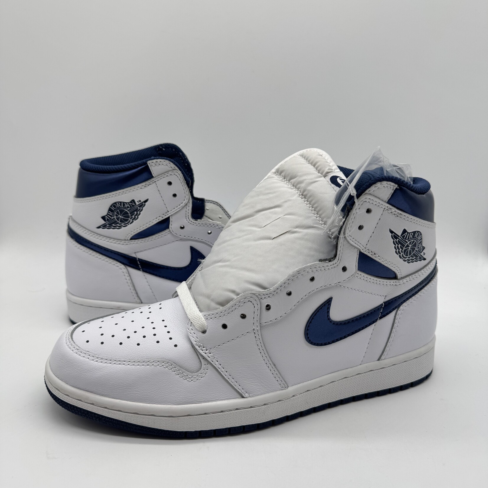 Jordan 1 Retro Metallic Navy (2016)