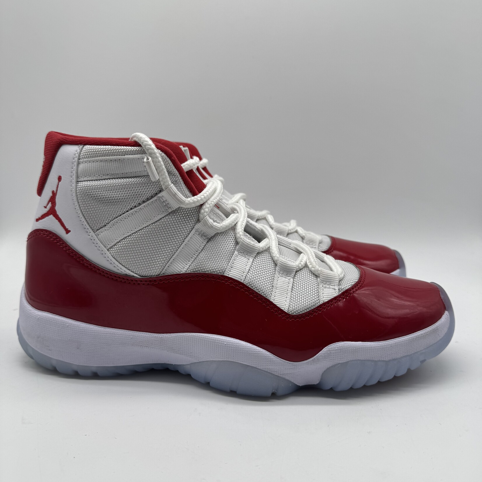 Jordan 11 Retro Cherry (2022)