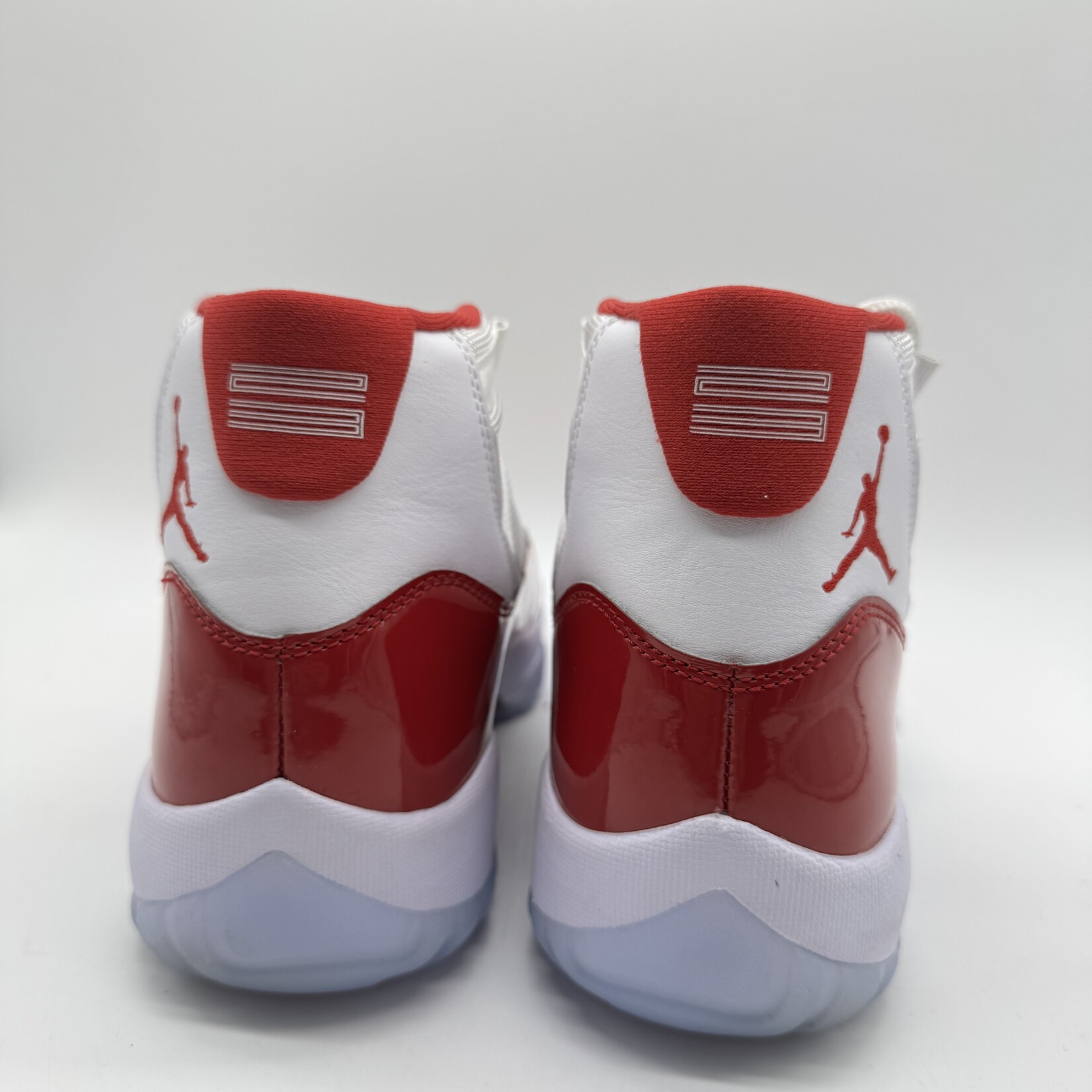 Jordan 11 Retro Cherry (2022)