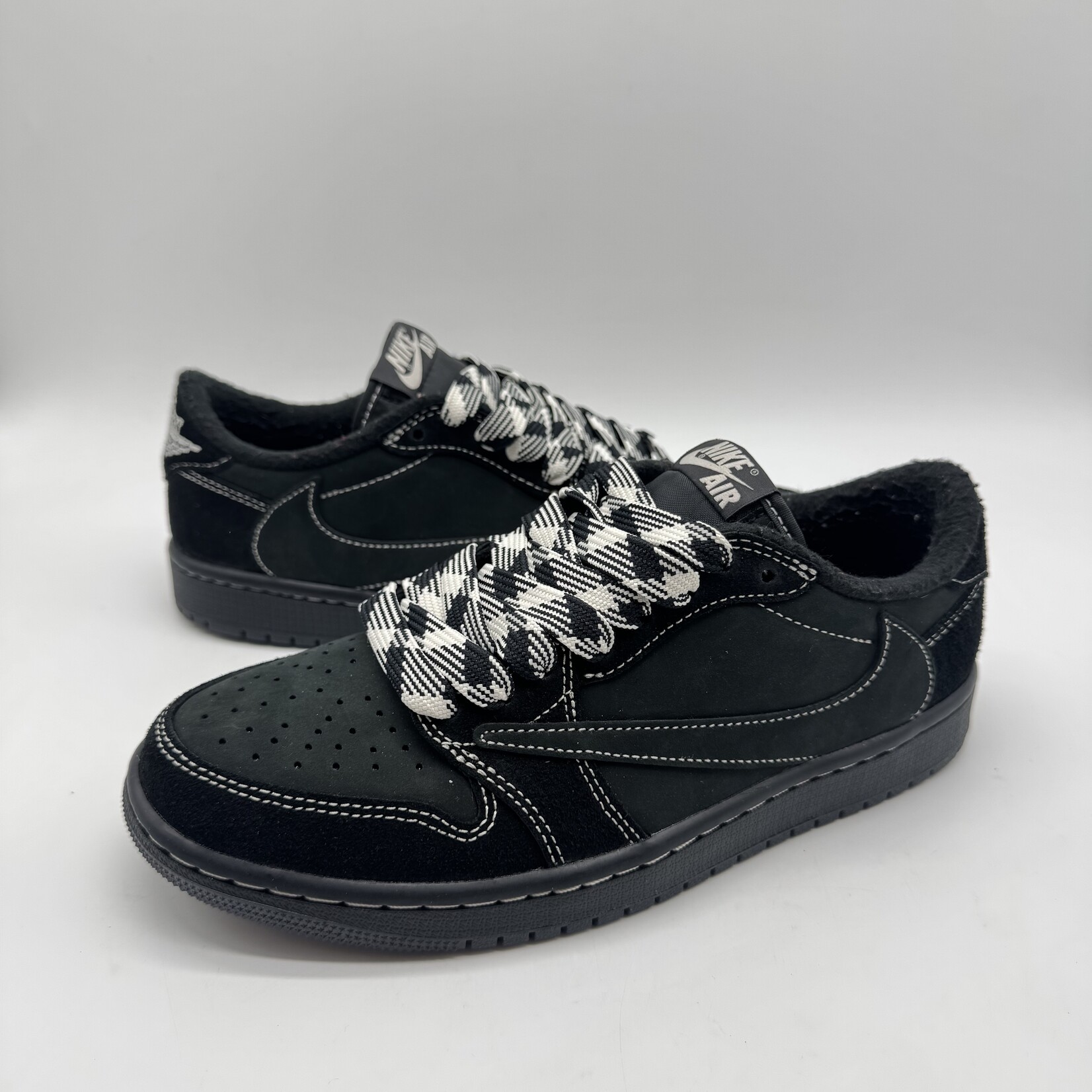 Jordan 1 Retro Low OG SP Travis Scott Black Phantom