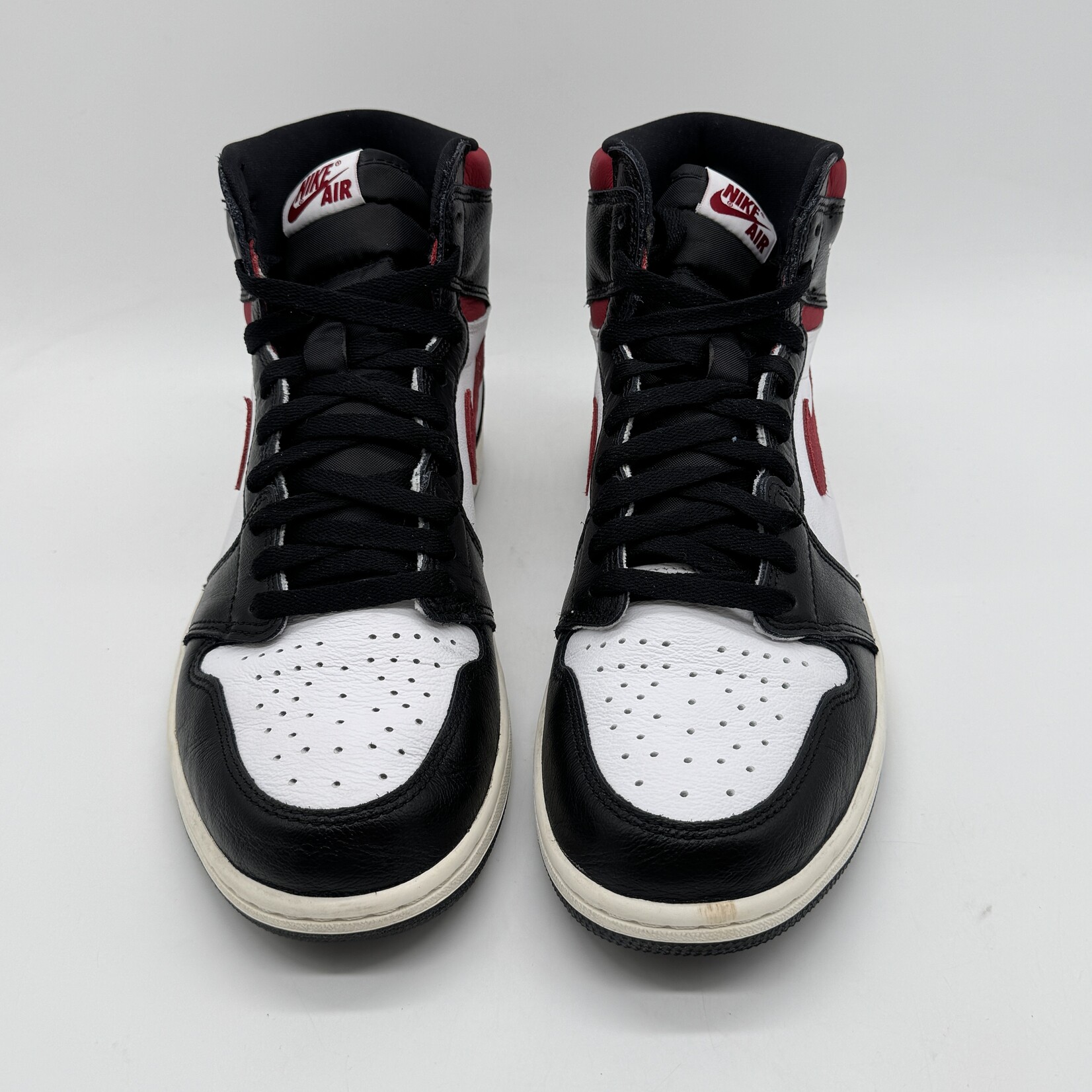 Jordan 1 Retro High Black Gym Red