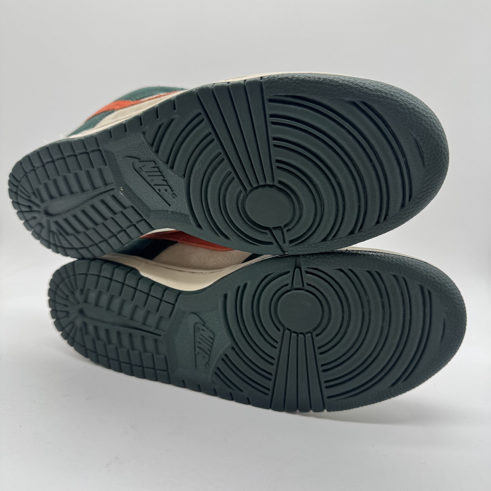 Nike SB Dunk Low Eire