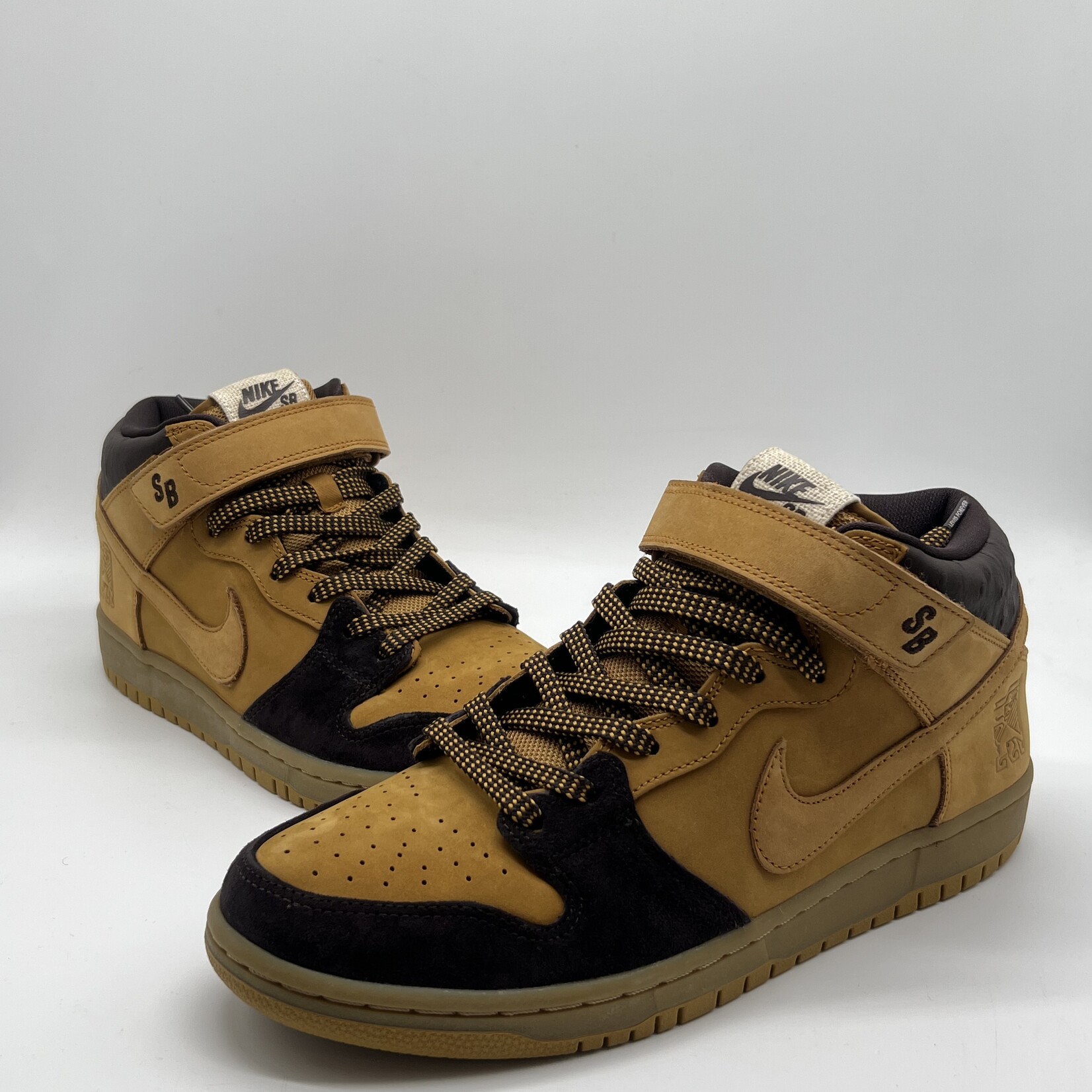Nike SB Dunk Mid Lewis Marnell