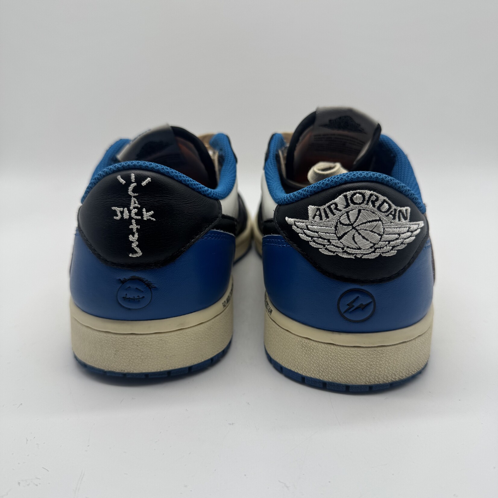 Jordan 1 Retro Low OG SP Fragment x Travis Scott