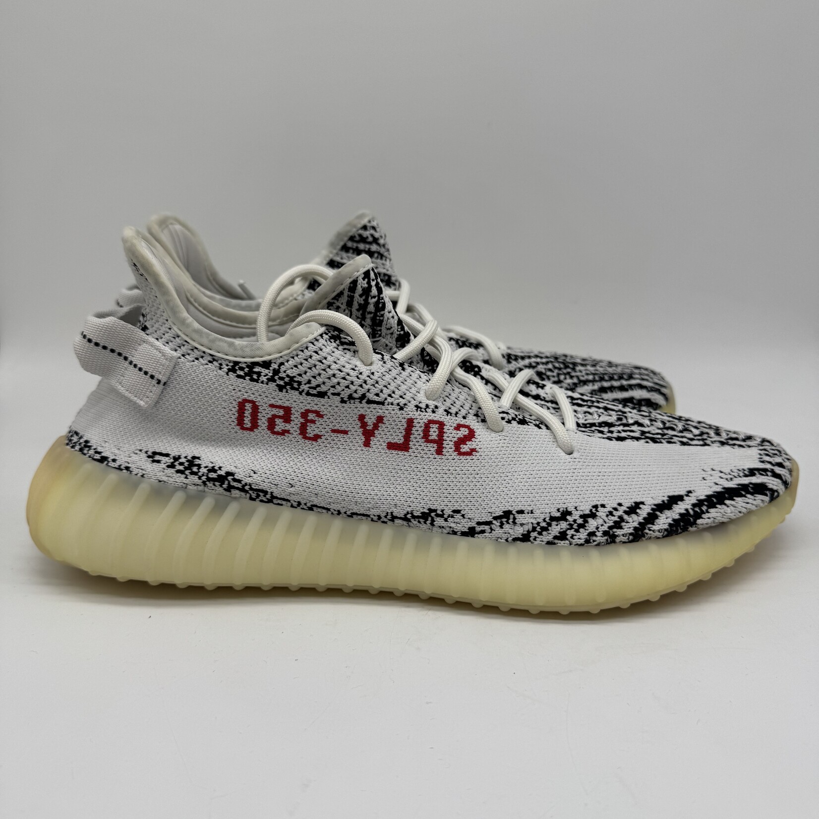 Yeezy Boost 350 V2 Zebra