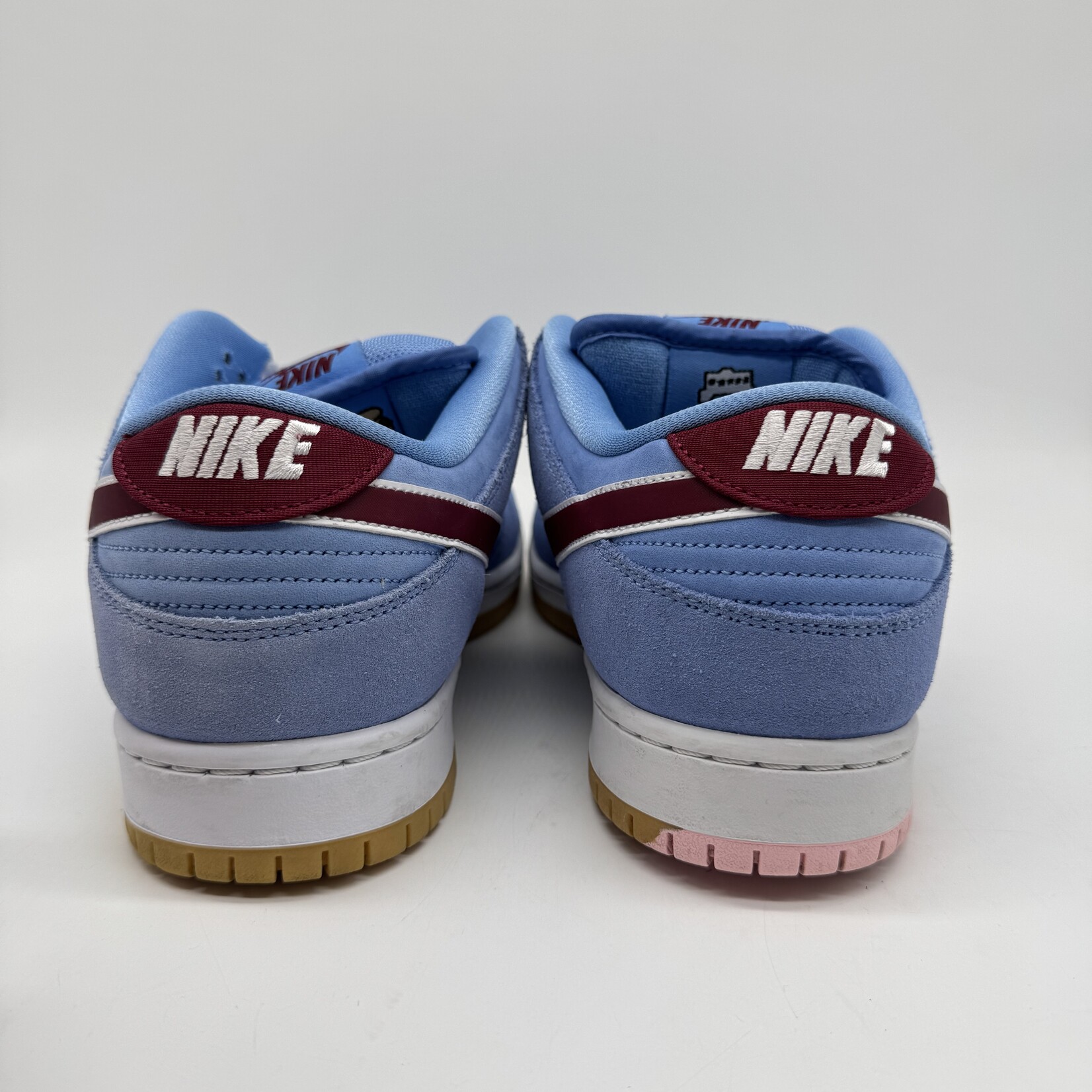 Nike SB Dunk Low Philadelphia Phillies