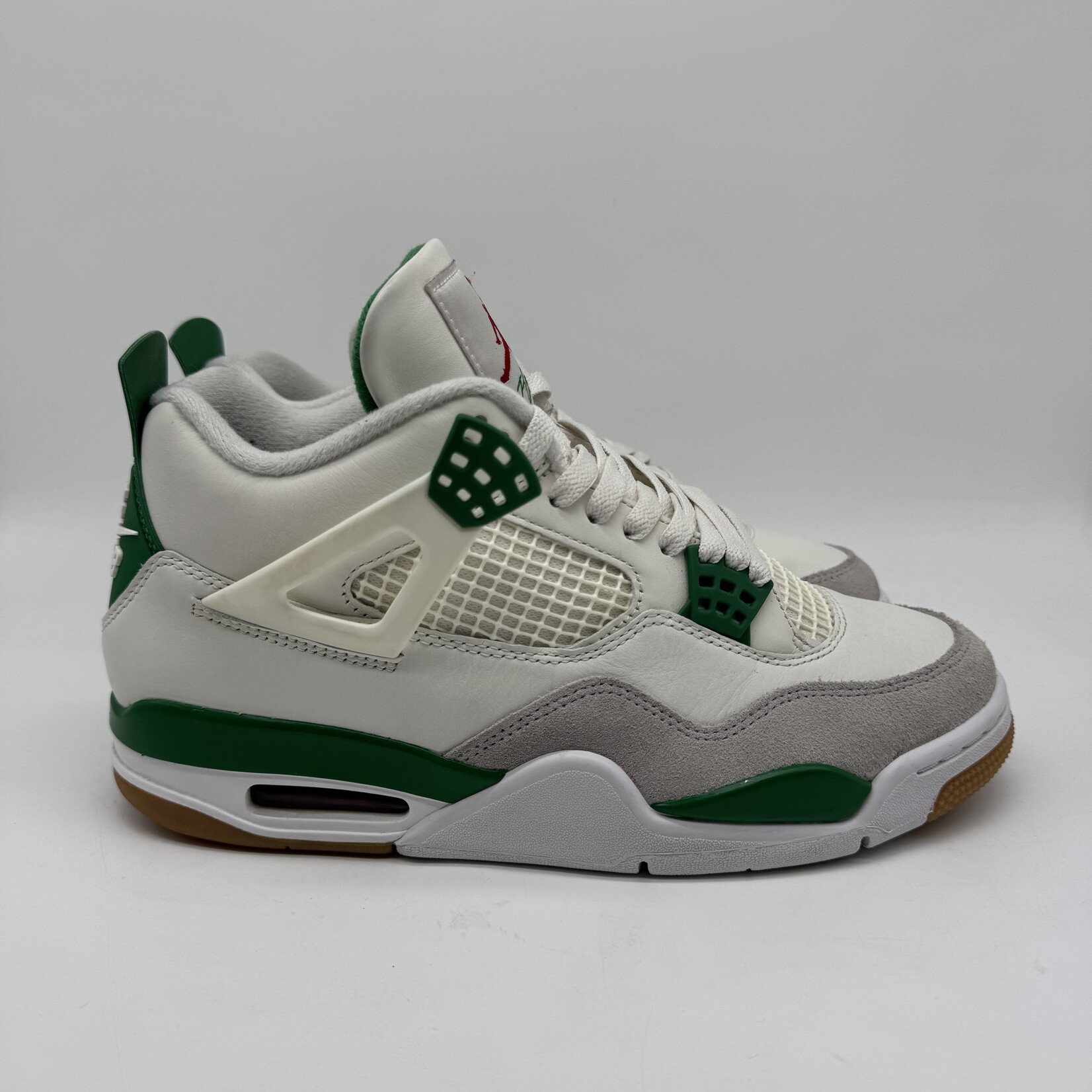 Jordan 4 Retro SB Pine Green