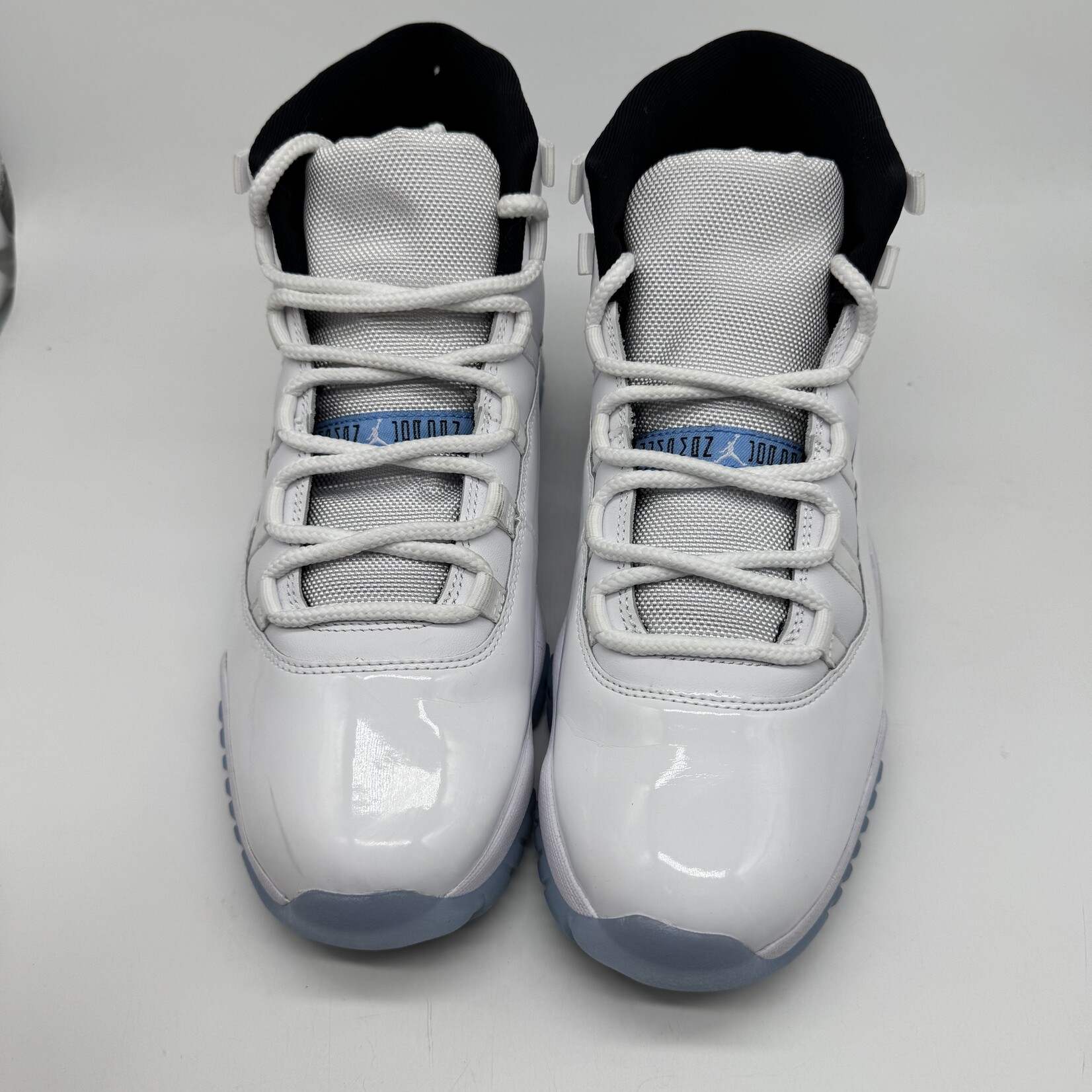 Jordan 11 Retro Legend Blue (2024)