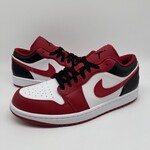 Jordan 1 Low Bulls