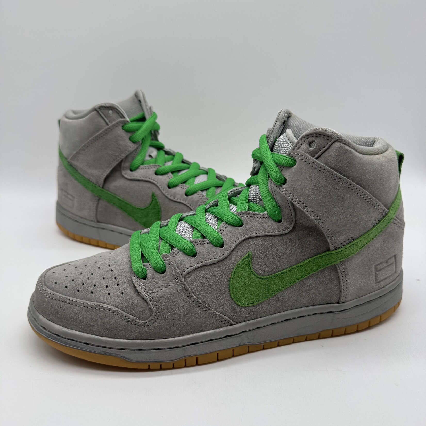 Nike SB Dunk High Silver Box