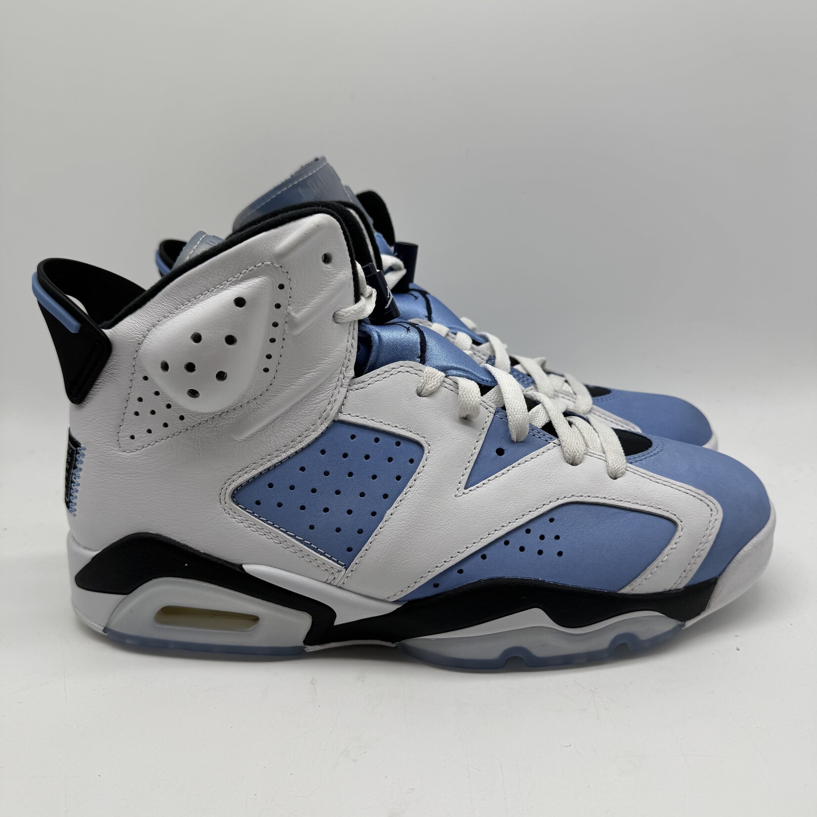 Jordan 6 Retro UNC White