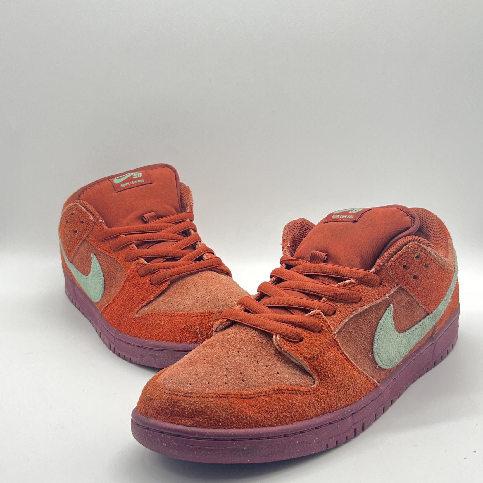 Nike SB Dunk Low Orange Emerald Rise