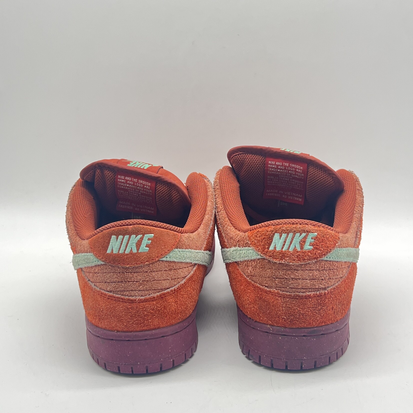 Nike SB Dunk Low Orange Emerald Rise