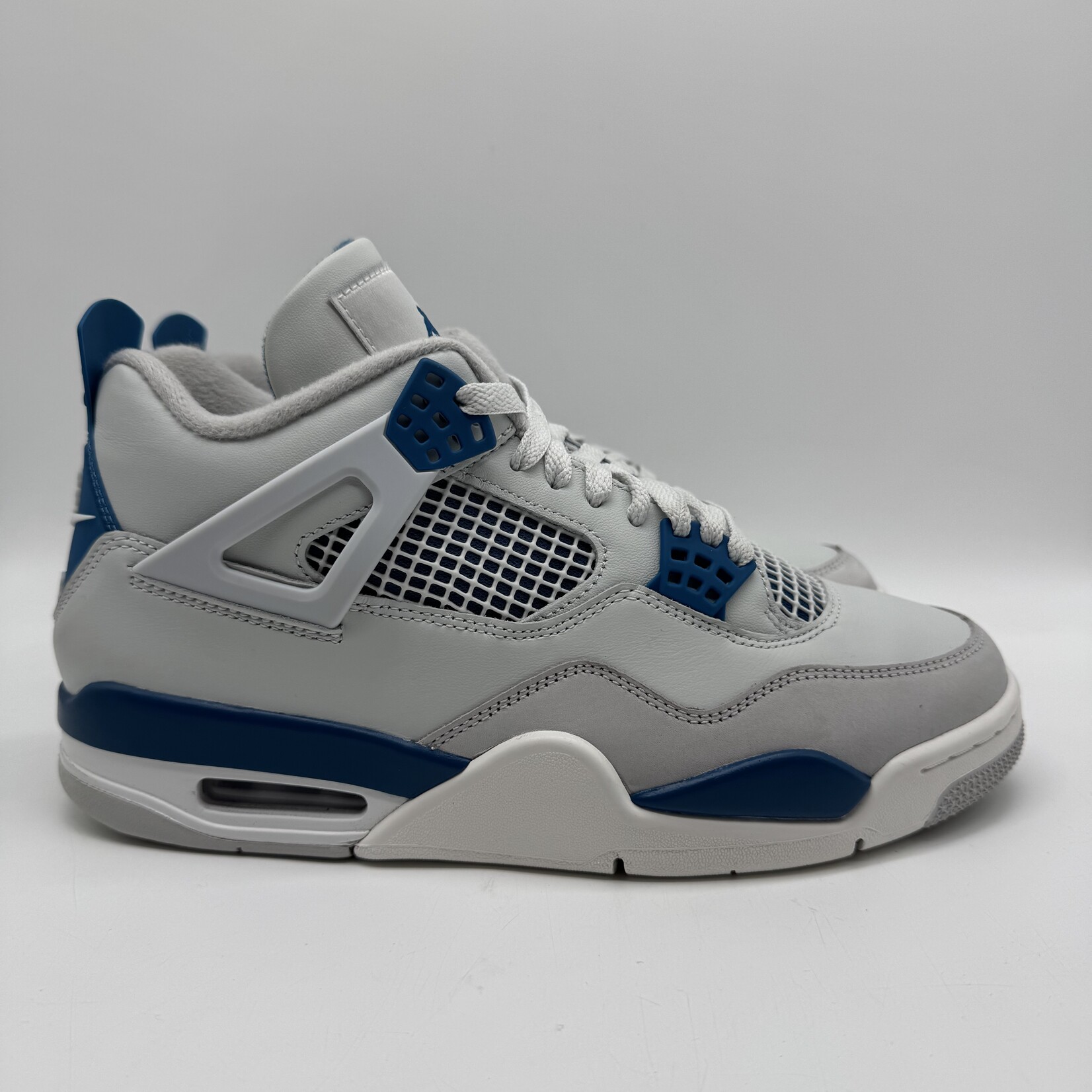 Jordan 4 Retro Military Blue (2024)