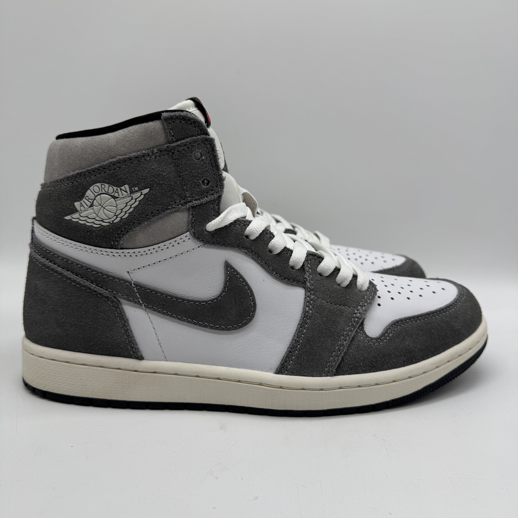 Jordan 1 Retro High OG Washed Black