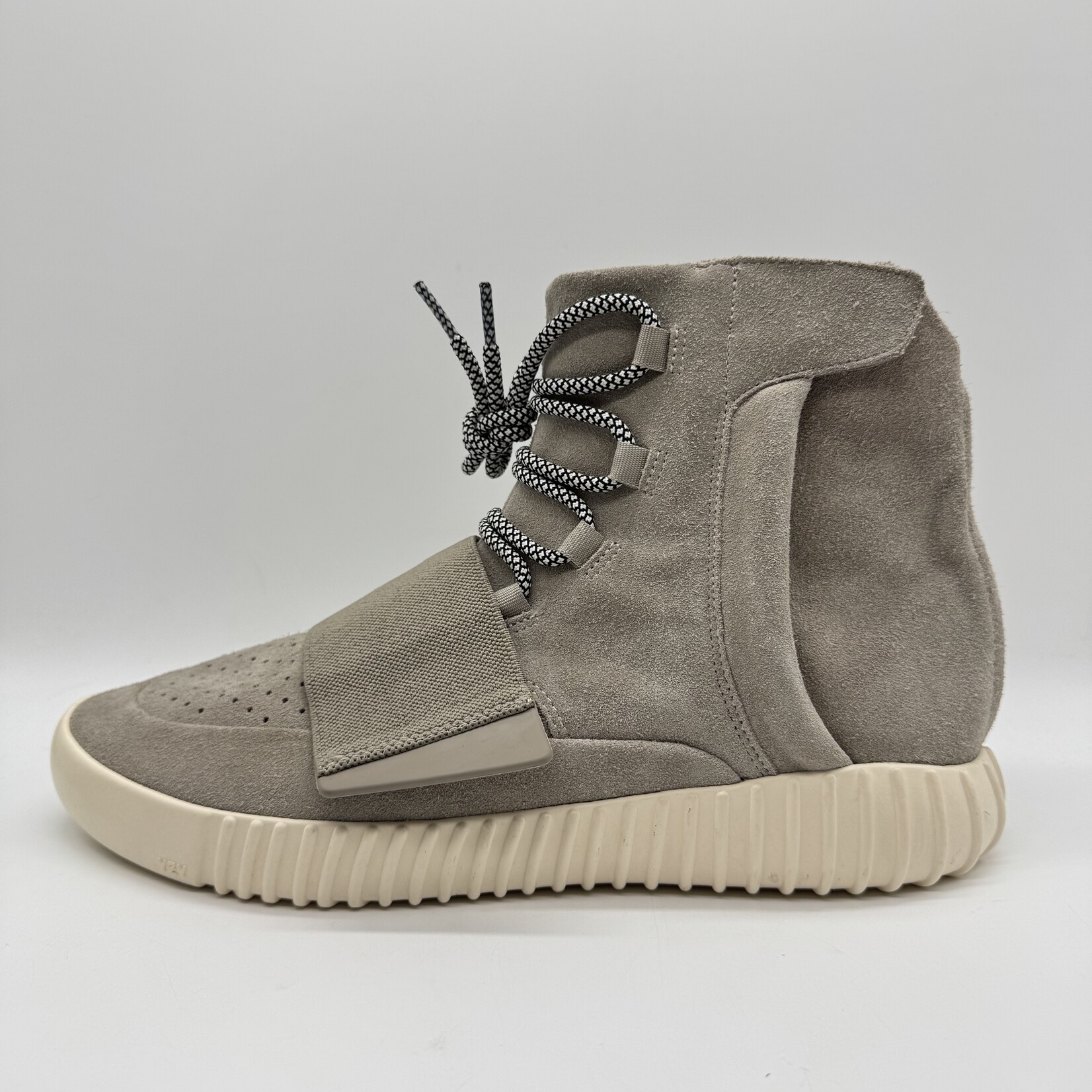 Yeezy Boost 750 OG Light Brown