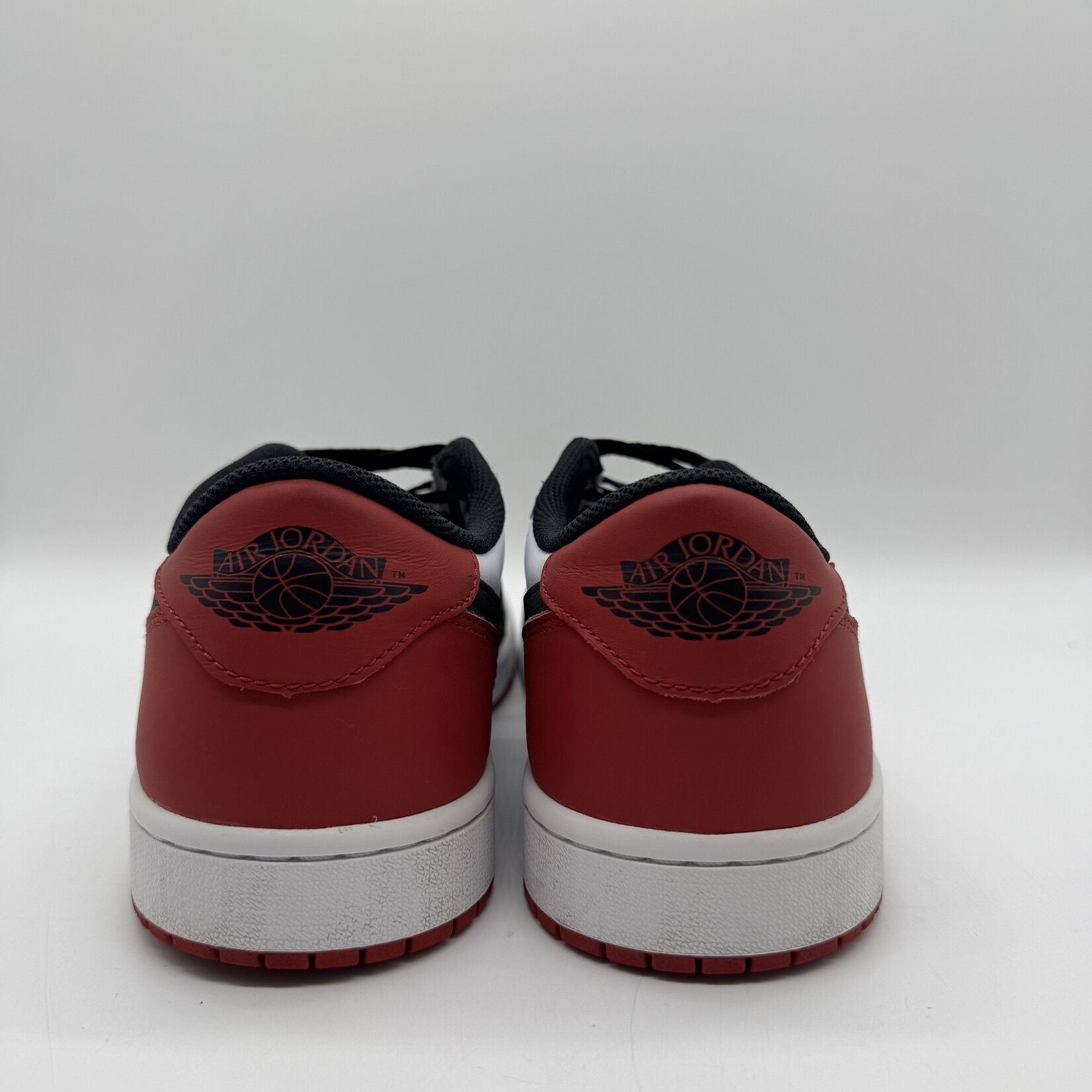 Jordan 1 Retro Low OG Black Toe (2023)