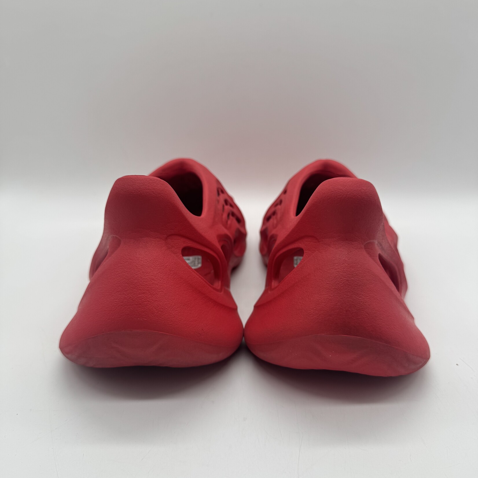 Yeezy Foam RNNR Vermillion