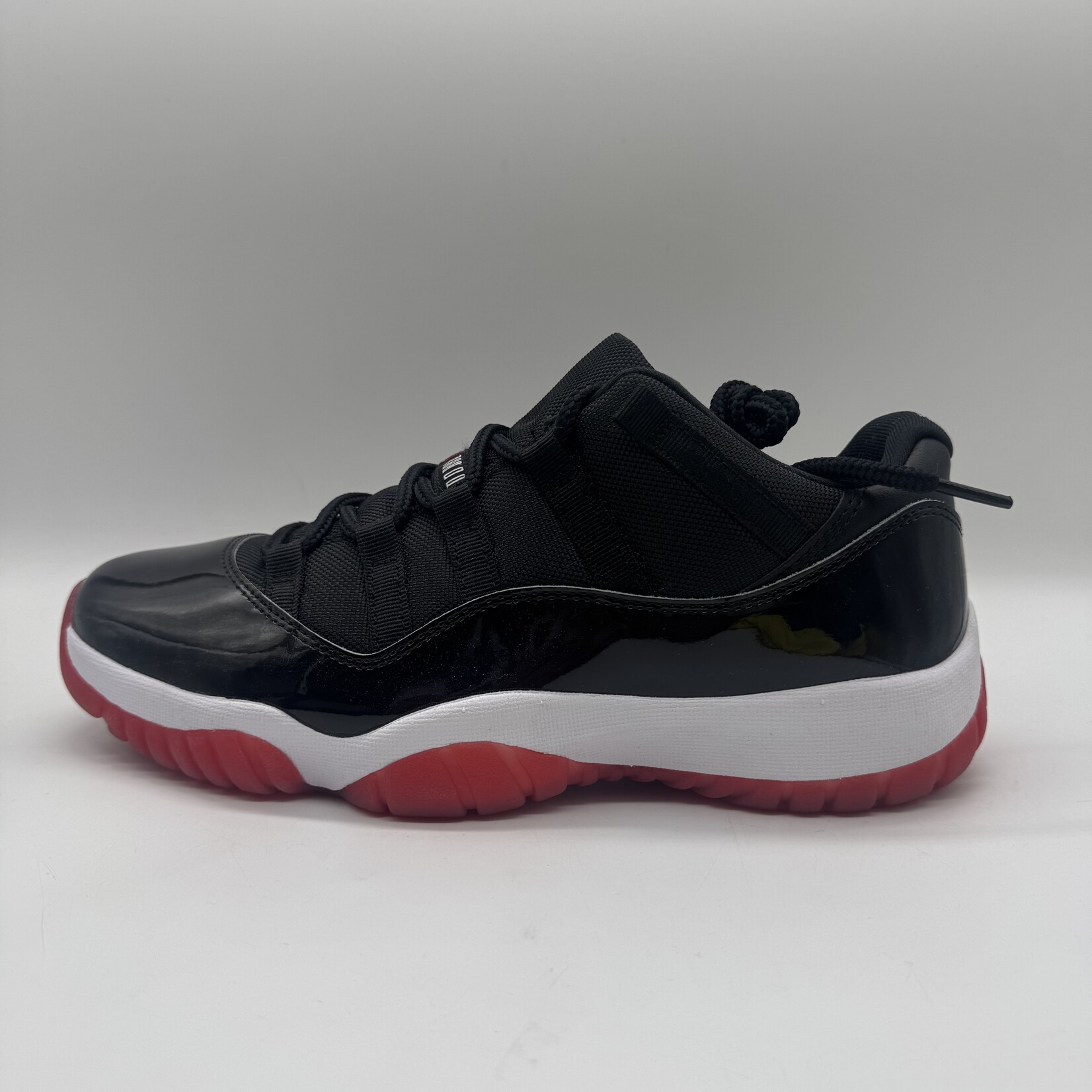 Jordan 11 Retro Low Bred (2025)
