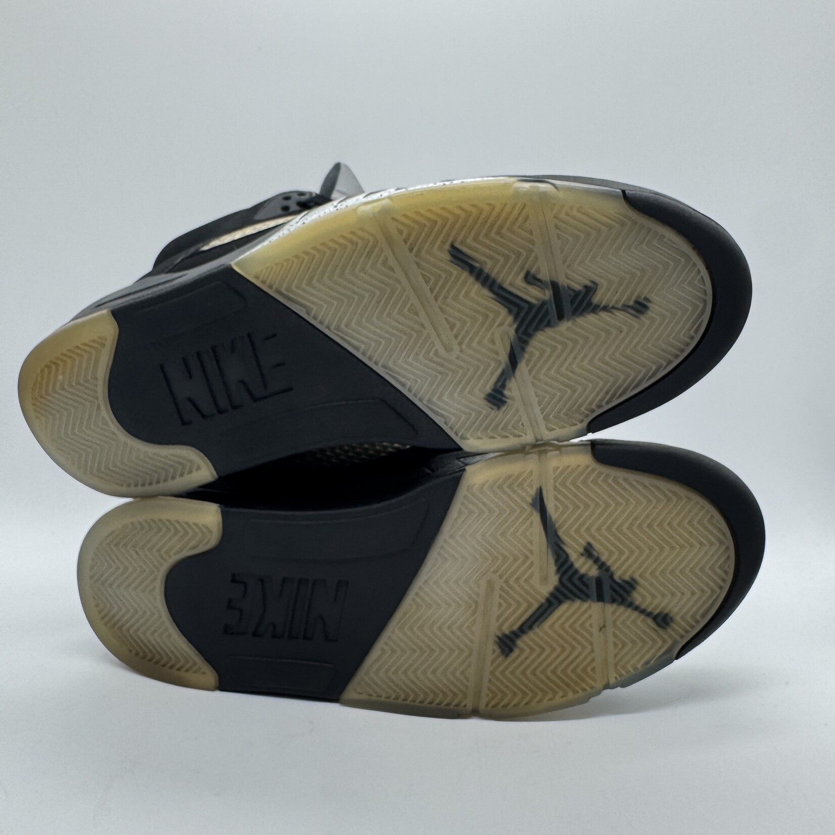 Jordan 5 Retro Black Metallic (2016)