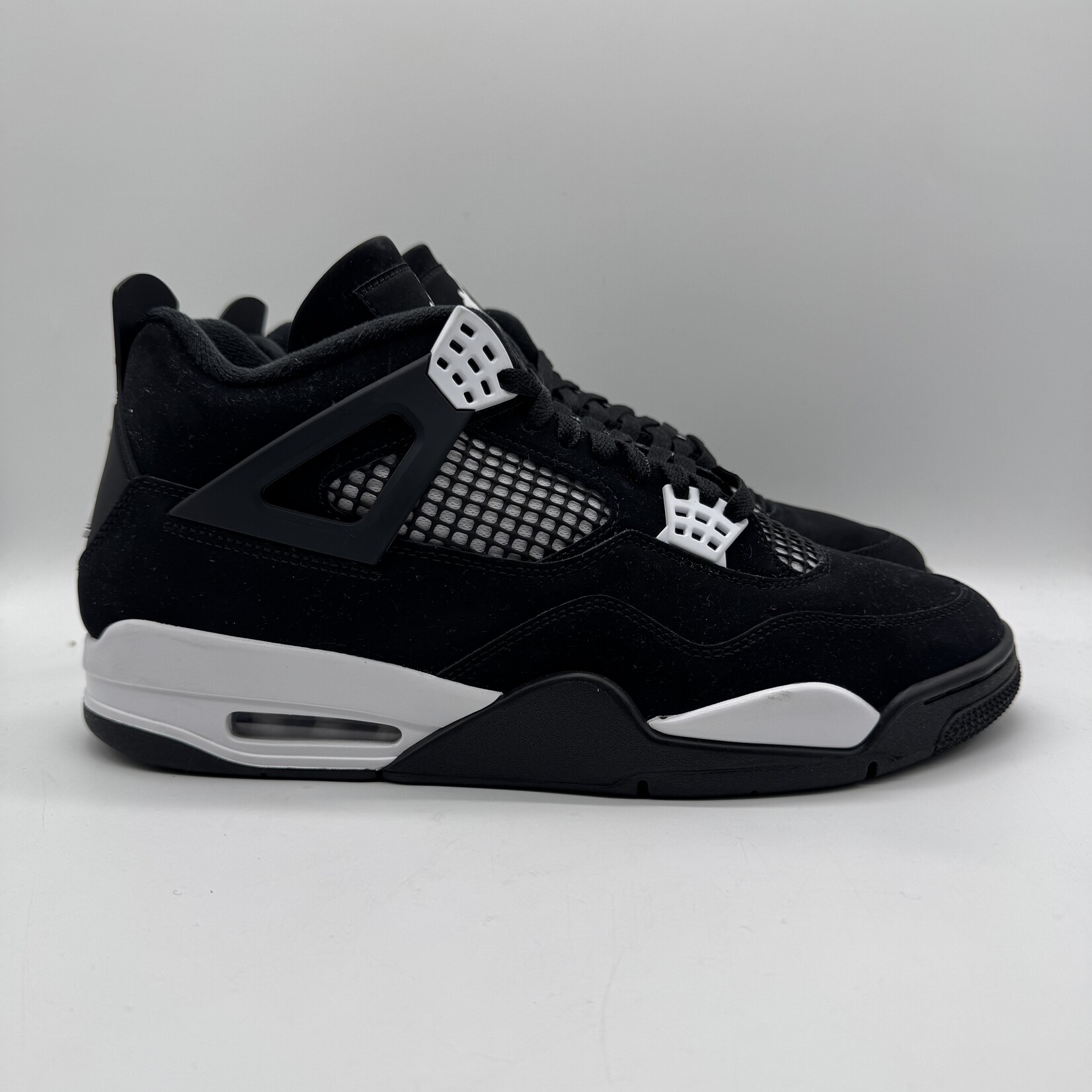 Jordan 4 Retro White Thunder