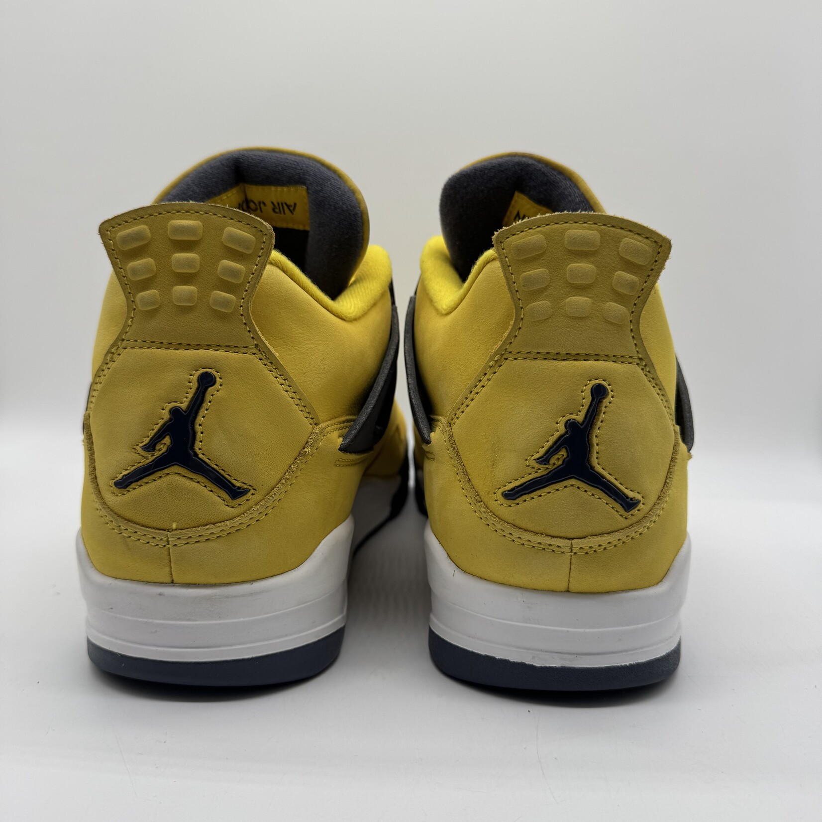 Jordan 4 Retro Lightning (2021)