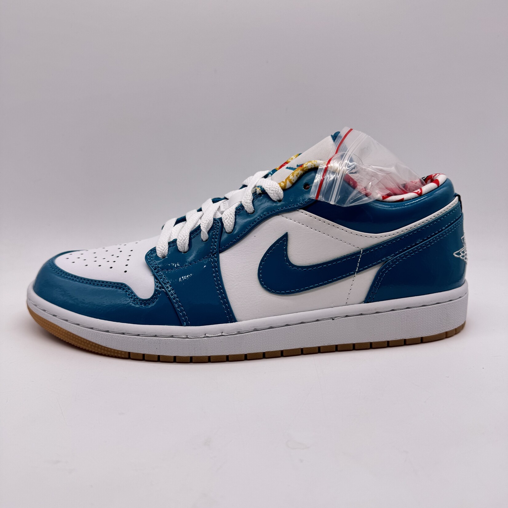 Jordan 1 Low SE Barcelona Cyber Teal
