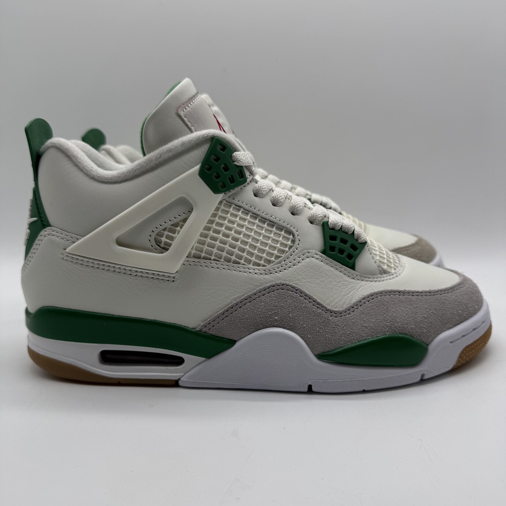 Jordan 4 Retro SB Pine Green