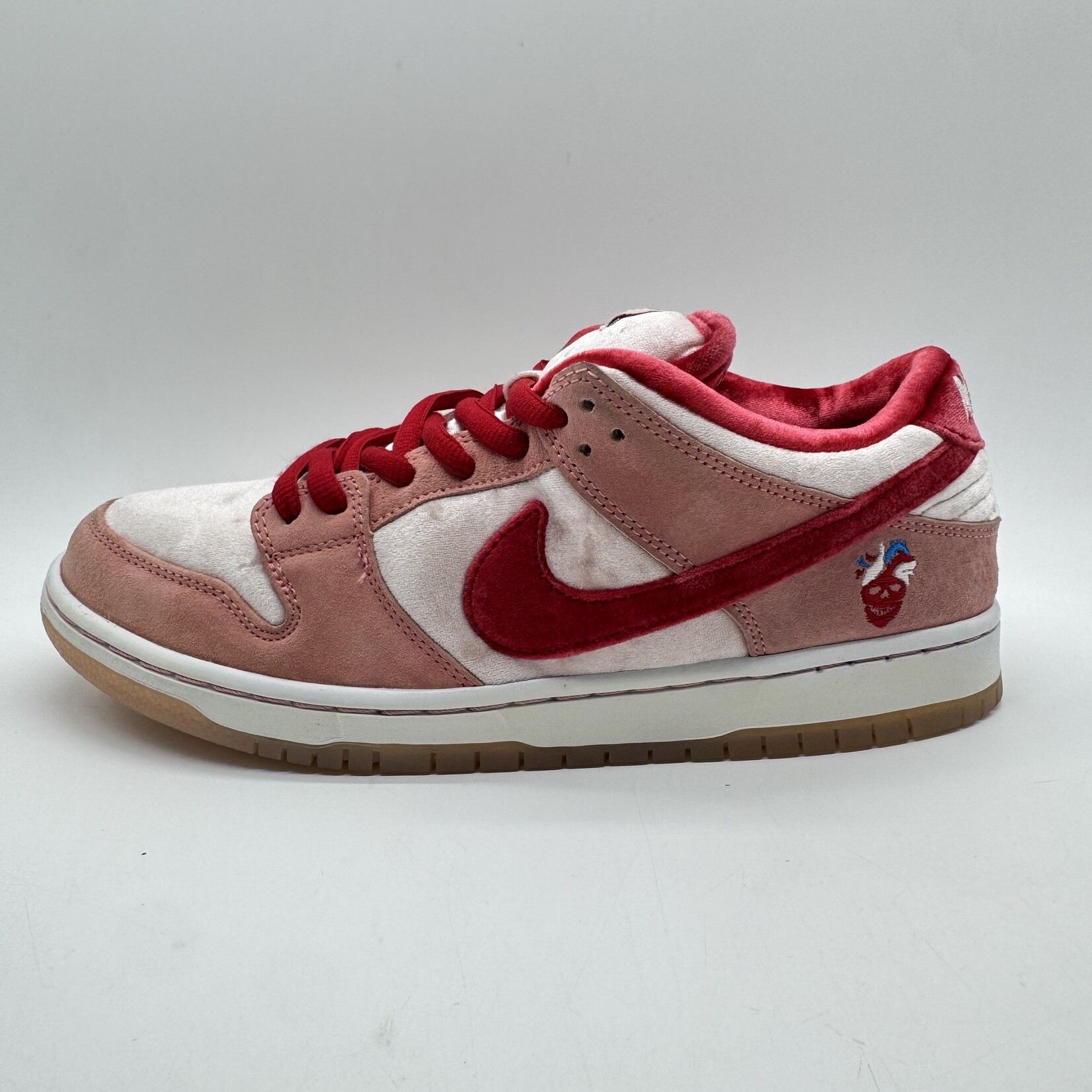 Nike SB Dunk Low StrangeLove Skateboards