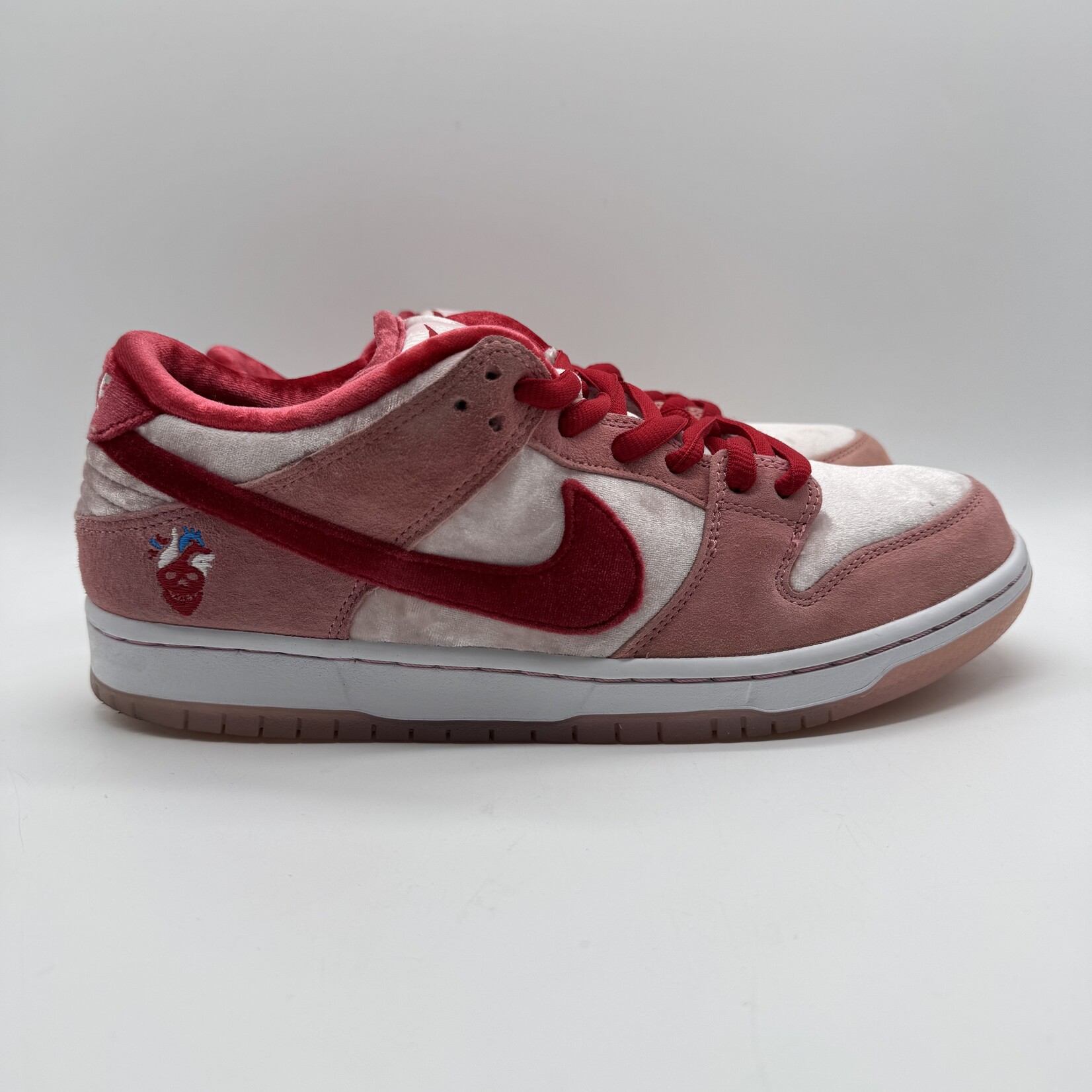 Nike SB Dunk Low StrangeLove Skateboards