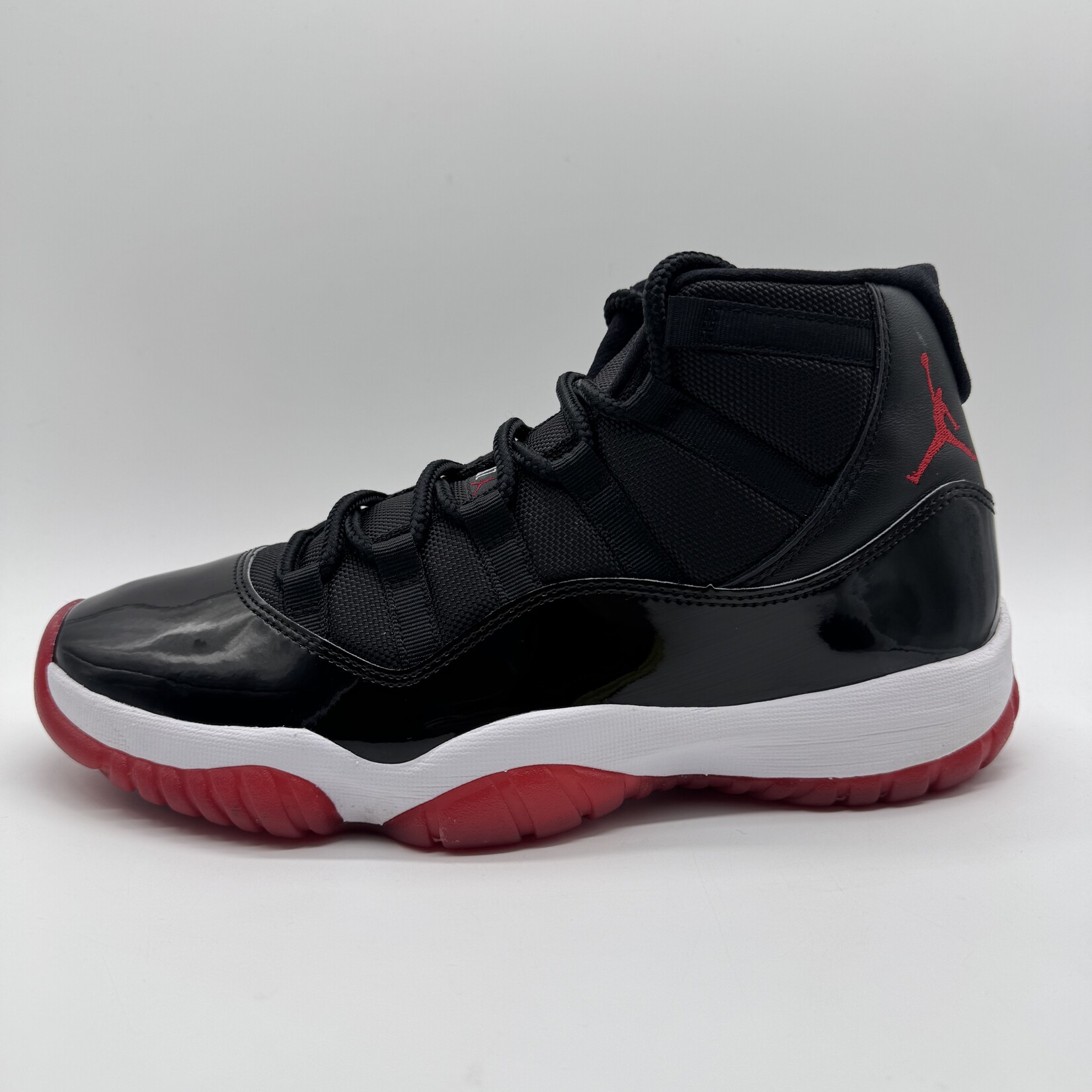 Jordan 11 Retro Playoffs Bred (2019)