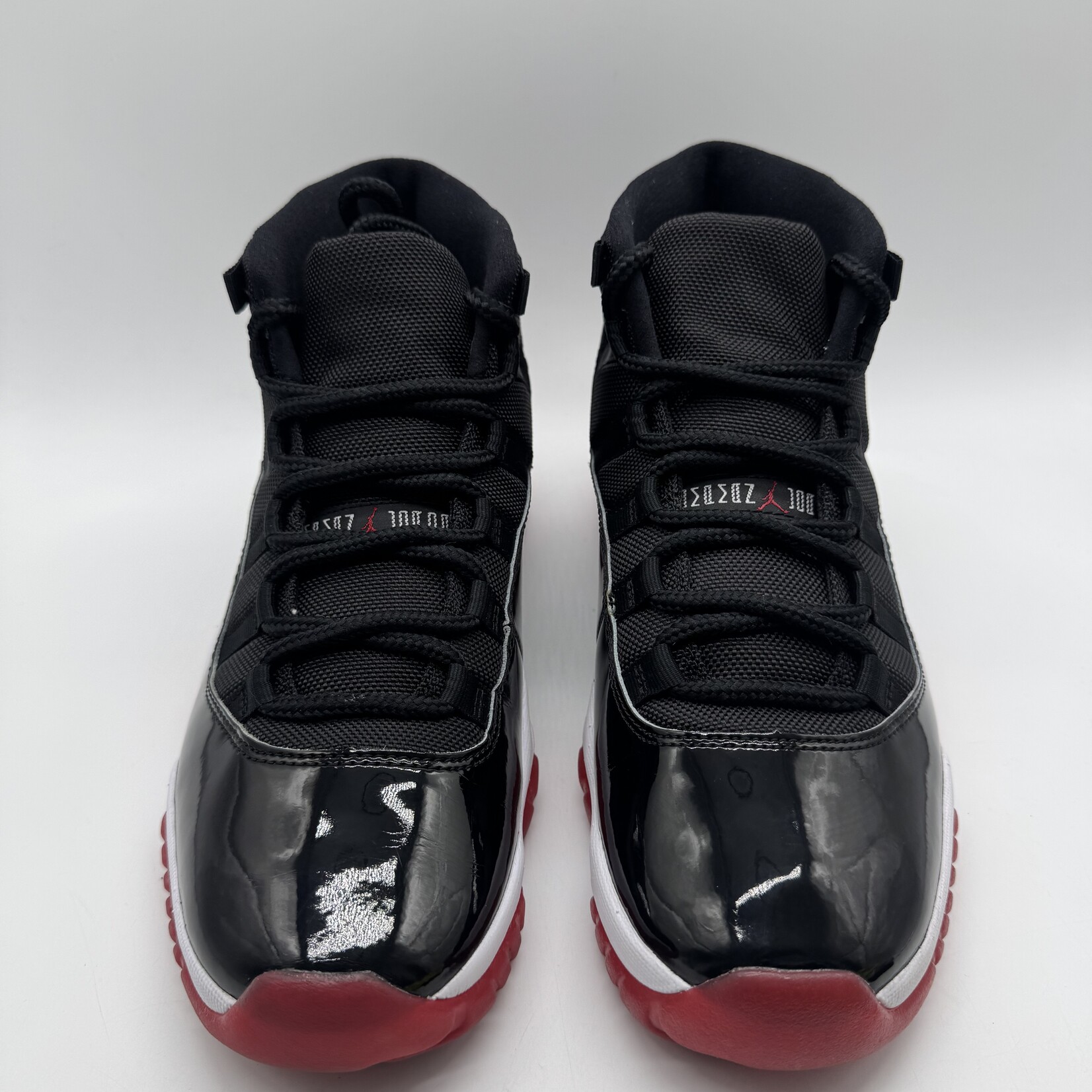 Jordan 11 Retro Playoffs Bred (2019)
